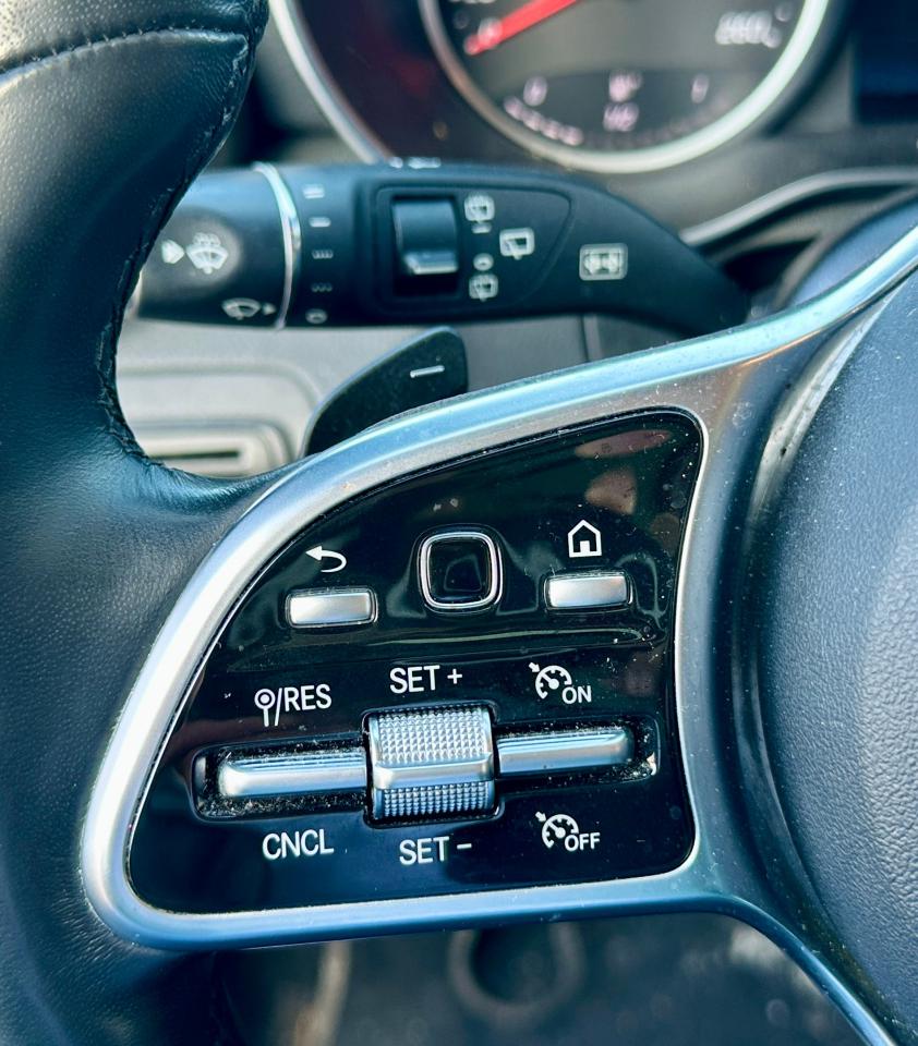 2021 Mercedes-Benz GLC-Class GLC 300 | PREMIUM PLUS NIGHT PACKAGE | LOW KMS | Photo