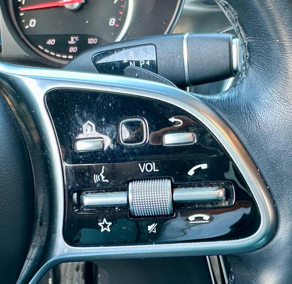 2021 Mercedes-Benz GLC-Class GLC 300 | PREMIUM PLUS NIGHT PACKAGE | LOW KMS | Photo