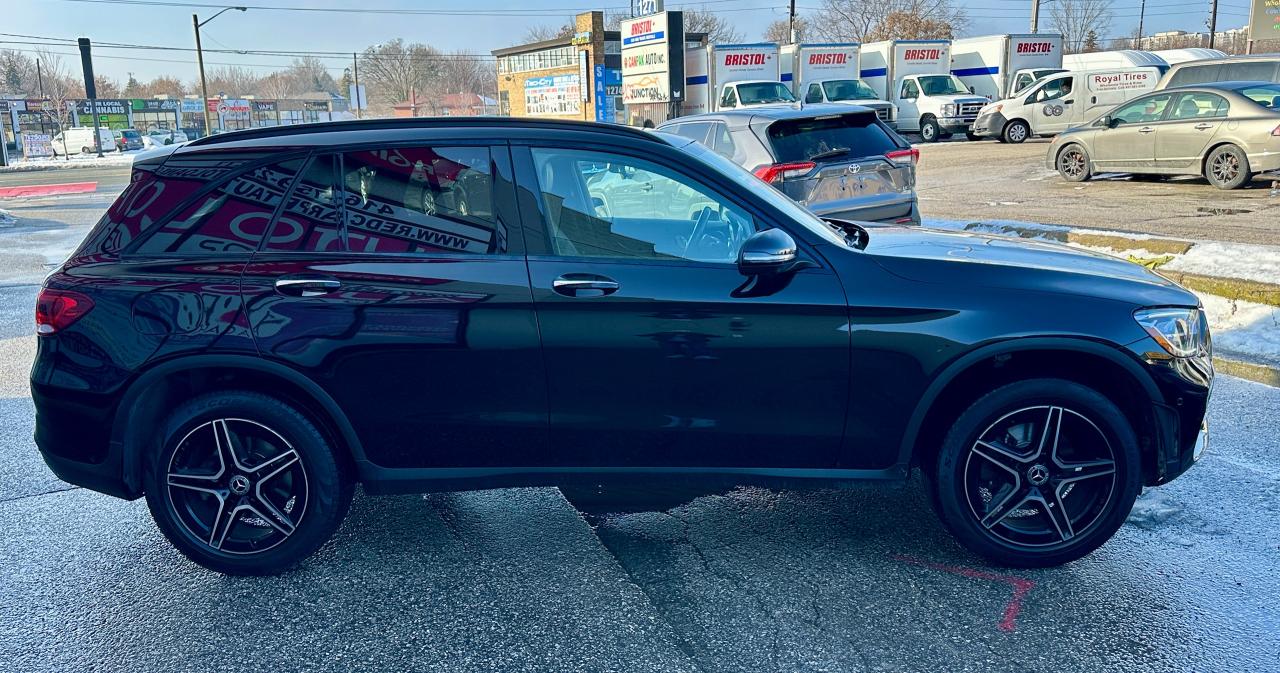 2021 Mercedes-Benz GLC-Class GLC 300 | PREMIUM PLUS NIGHT PACKAGE | LOW KMS | Photo