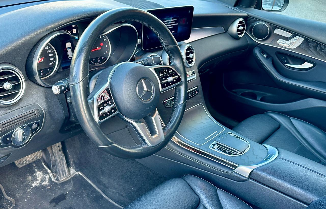 2021 Mercedes-Benz GLC-Class GLC 300 | PREMIUM PLUS NIGHT PACKAGE | LOW KMS | Photo