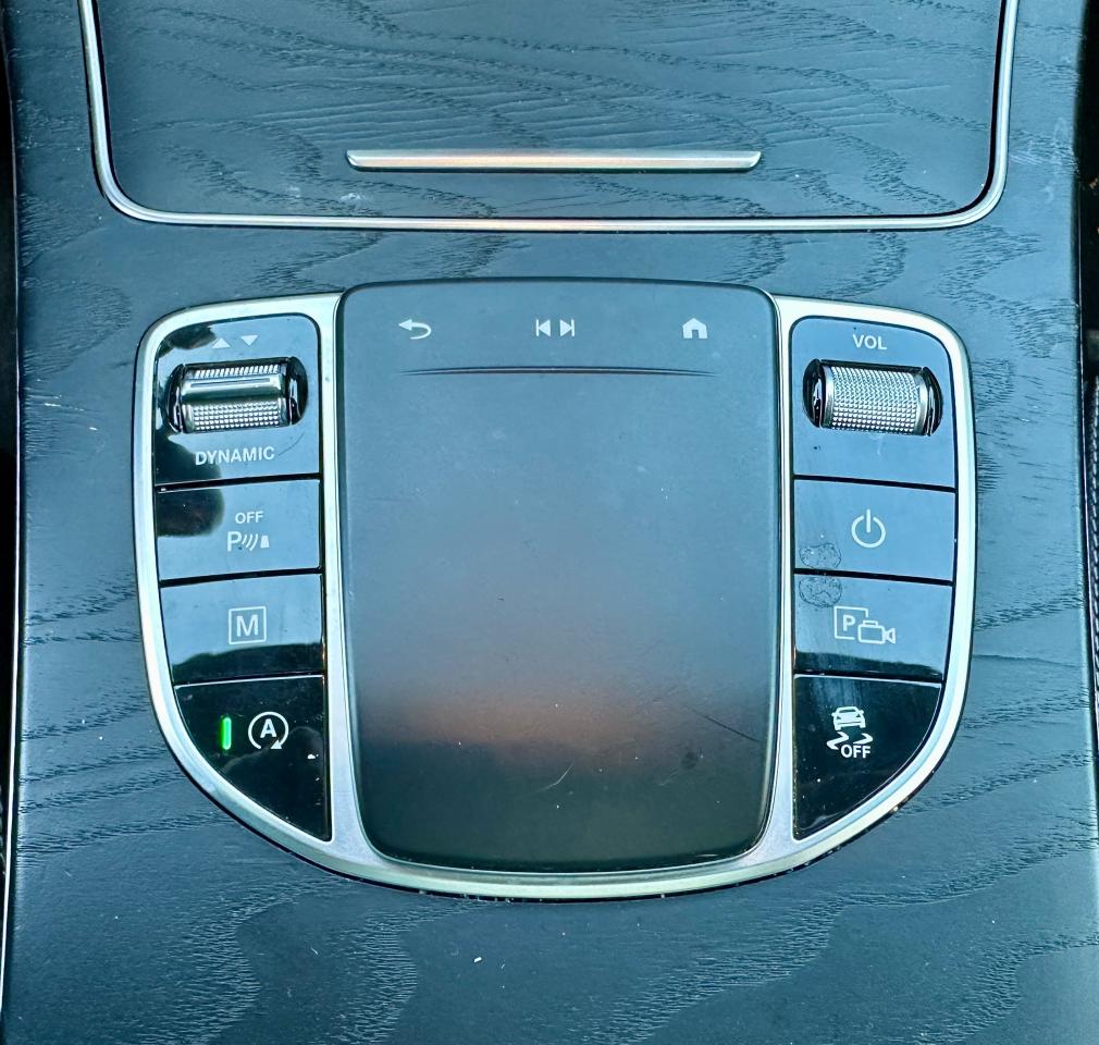 2021 Mercedes-Benz GLC-Class GLC 300 | PREMIUM PLUS NIGHT PACKAGE | LOW KMS | Photo