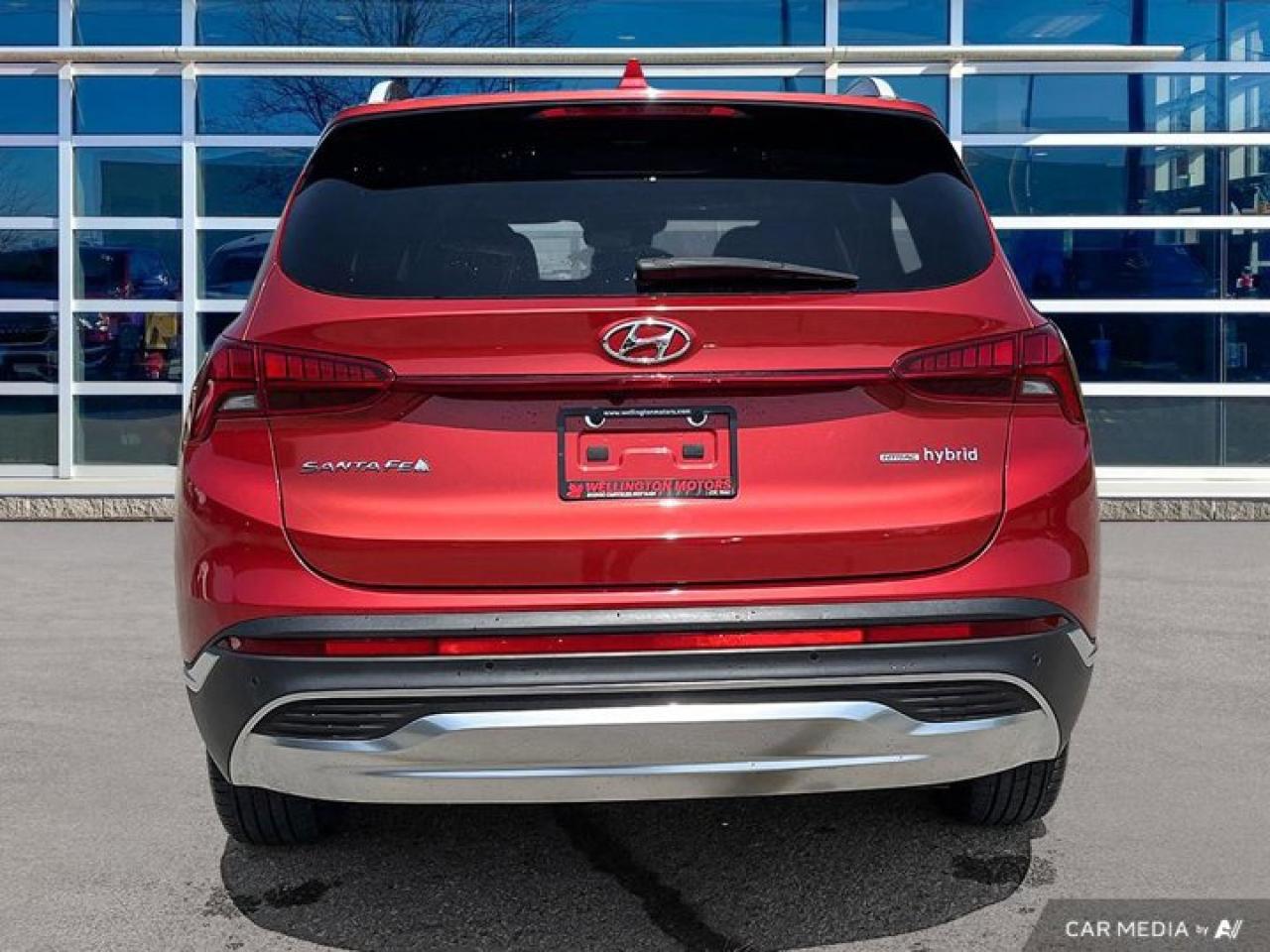 2021 Hyundai Santa Fe Hybrid Preferred Trend | Leather | Sunroof | Adaptive Cruise Control | Heated Seats & Steering | and More ! Photo4