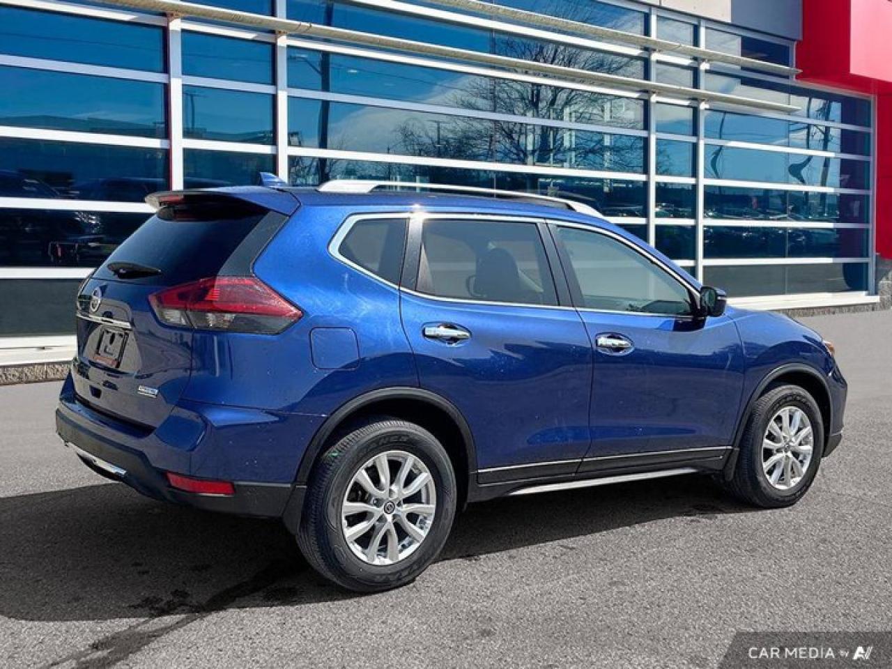 2020 Nissan Rogue S | Lane Departure Warning | Blind Spot Warning | Carplay and Android Auto | Back Up Cam and More ! Photo4