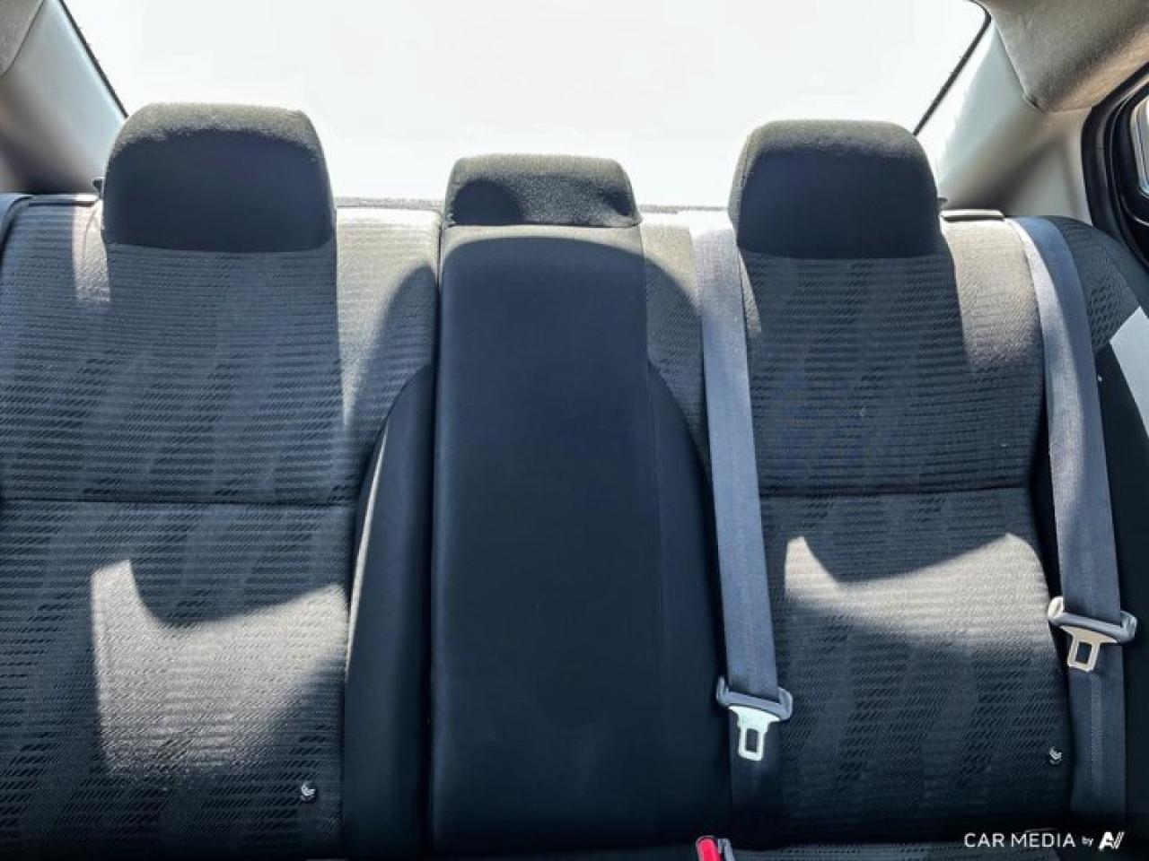 2021 Nissan Versa SV  | Heated Seats | Apple CarPlay | Android Auto | Rear Camera | Alloy Wheels & More ! Photo