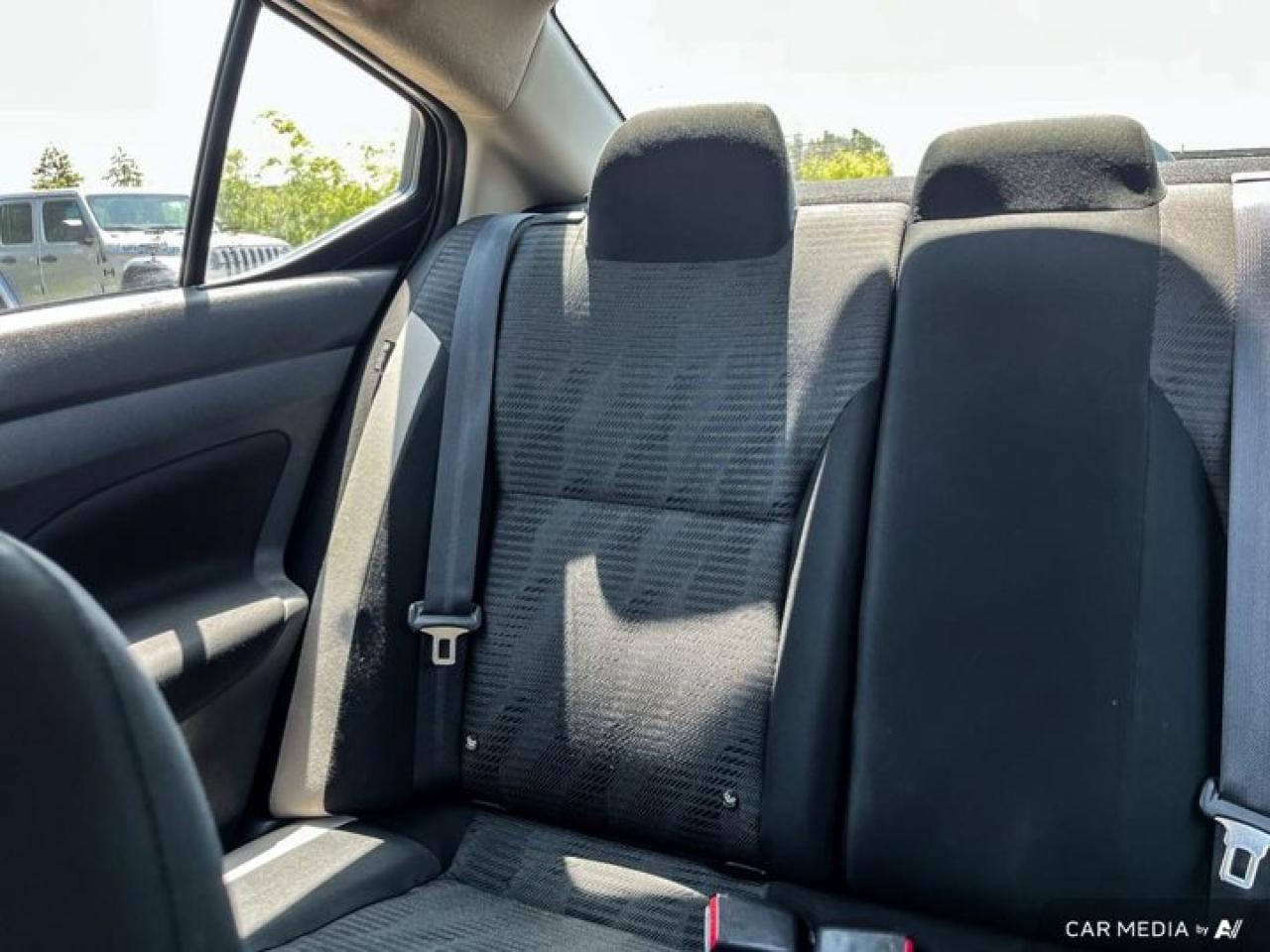 2021 Nissan Versa SV  | Heated Seats | Apple CarPlay | Android Auto | Rear Camera | Alloy Wheels & More ! Photo