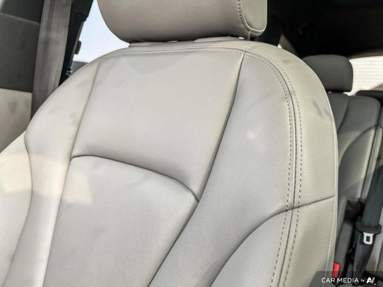 2022 Audi Q7 Komfort 45 Quattro | 7 Pass | Panoramic Sunroof | Nav | Leather | Heated Seats | Rear Cam & More ! Photo