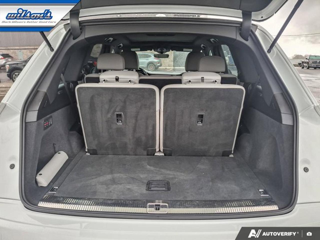2022 Audi Q7 Komfort 45 Quattro | 7 Pass | Panoramic Sunroof | Nav | Leather | Heated Seats | Rear Cam & More ! Photo