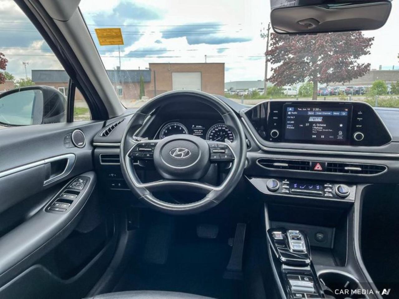 2021 Hyundai Sonata Luxury 1.6T | Leather | Sunroof | Nav | 360 Camera | Bose | Cooled + Heated Seats | and More ! Photo