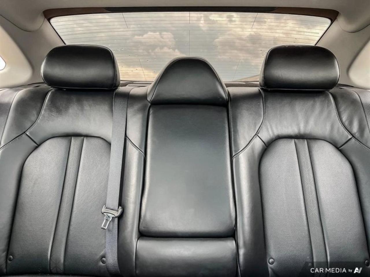 2021 Hyundai Sonata Luxury 1.6T | Leather | Sunroof | Nav | 360 Camera | Bose | Cooled + Heated Seats | and More ! Photo