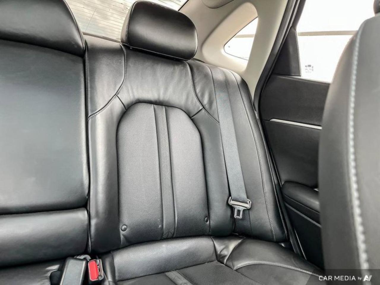 2021 Hyundai Sonata Luxury 1.6T | Leather | Sunroof | Nav | 360 Camera | Bose | Cooled + Heated Seats | and More ! Photo