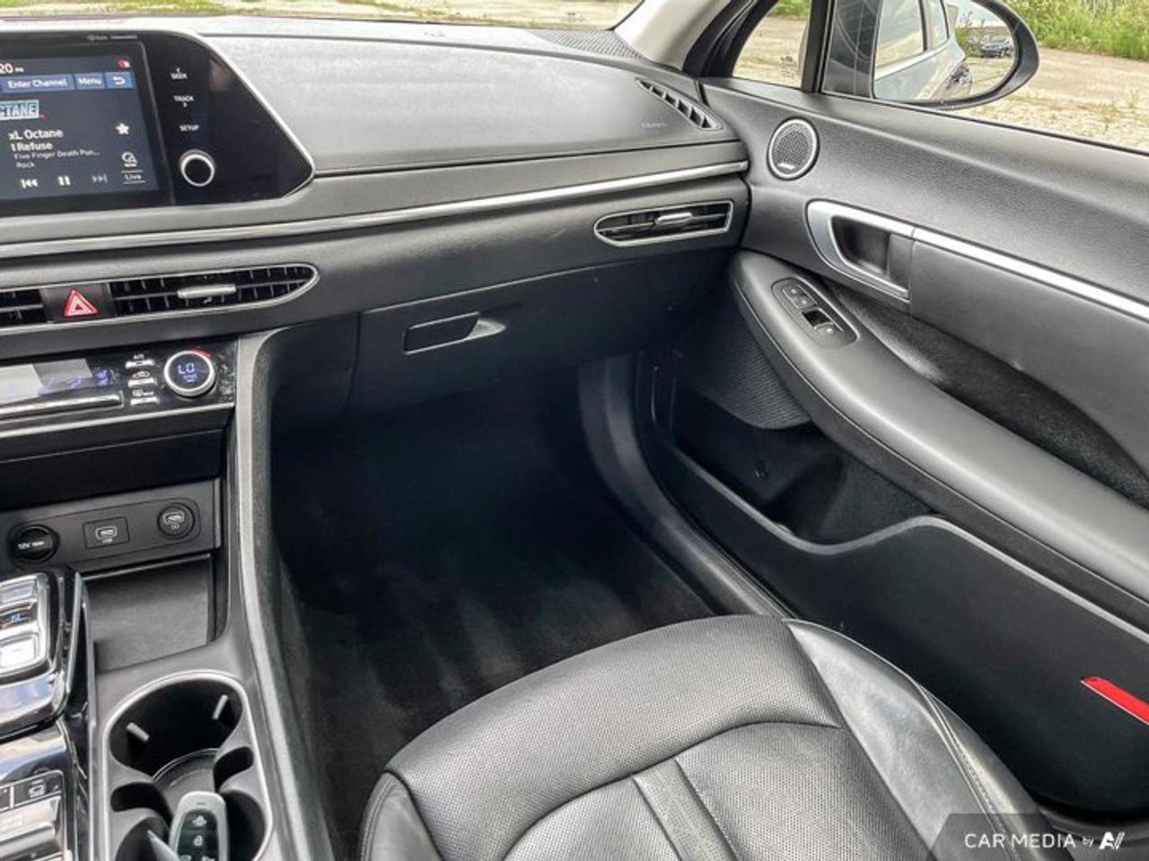 2021 Hyundai Sonata Luxury 1.6T | Leather | Sunroof | Nav | 360 Camera | Bose | Cooled + Heated Seats | and More ! Photo