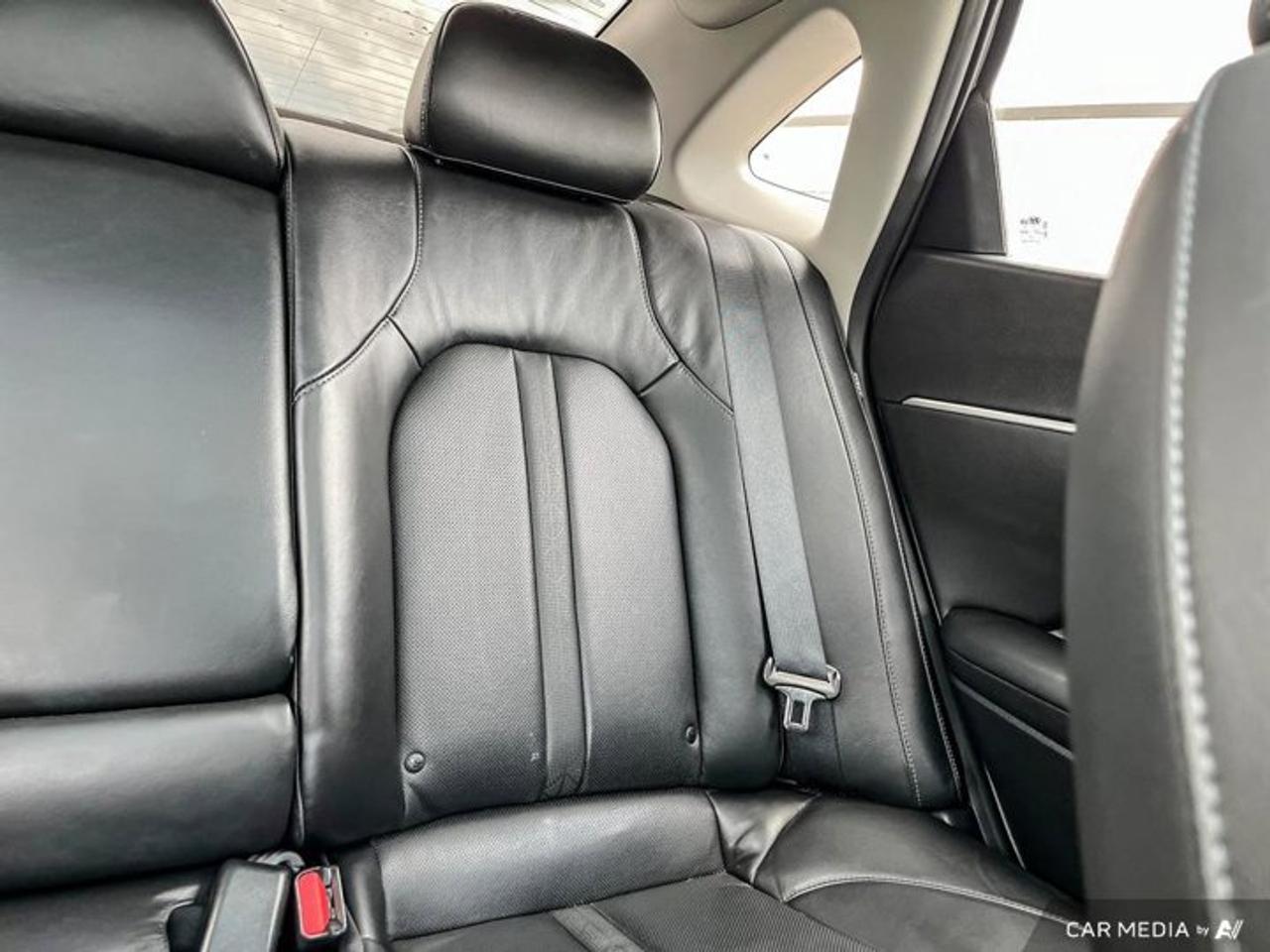 2021 Hyundai Sonata Luxury 1.6T | Leather | Sunroof | Nav | 360 Camera | Bose | Cooled + Heated Seats | and More ! Photo