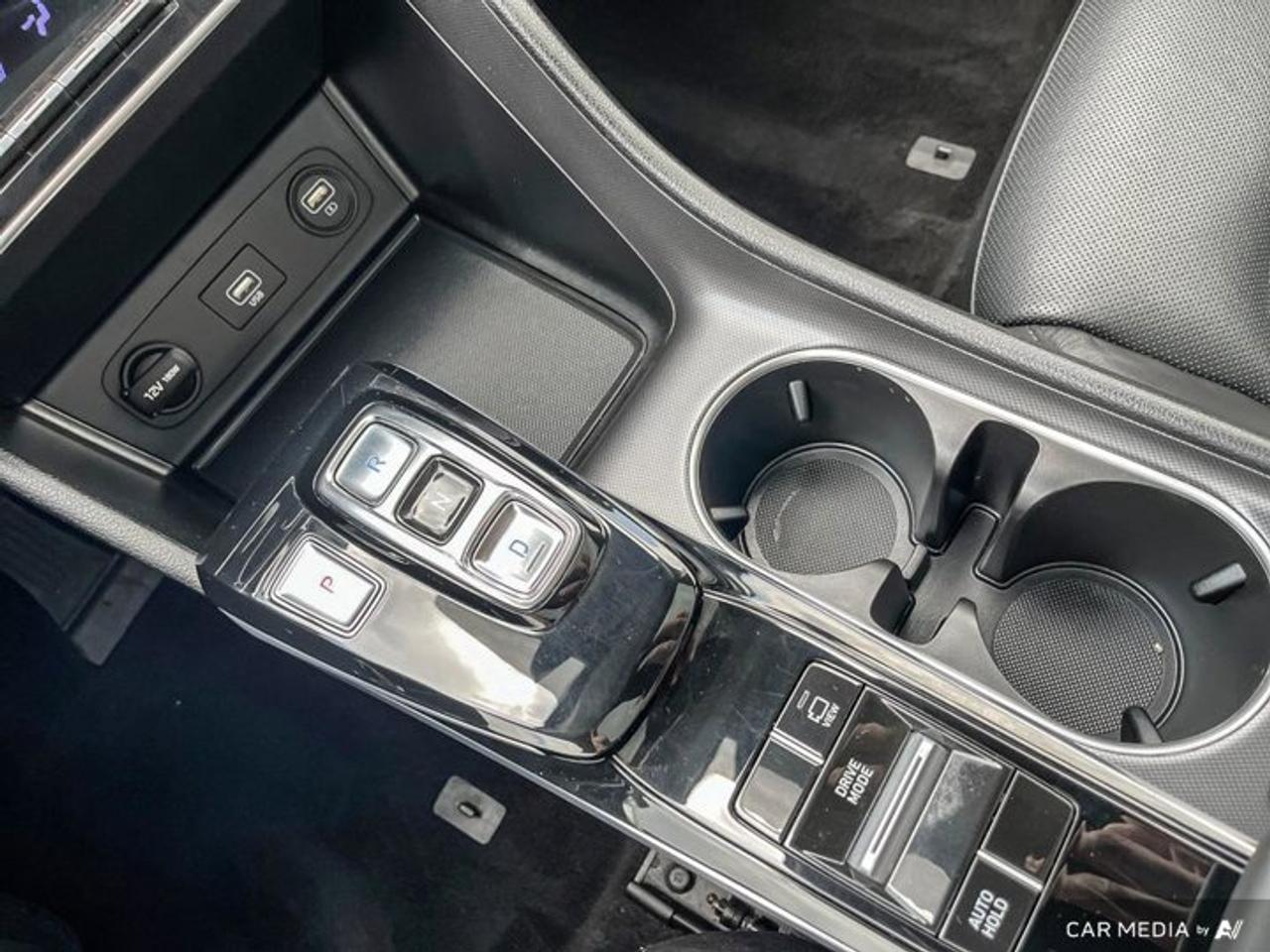 2021 Hyundai Sonata Luxury 1.6T | Leather | Sunroof | Nav | 360 Camera | Bose | Cooled + Heated Seats | and More ! Photo