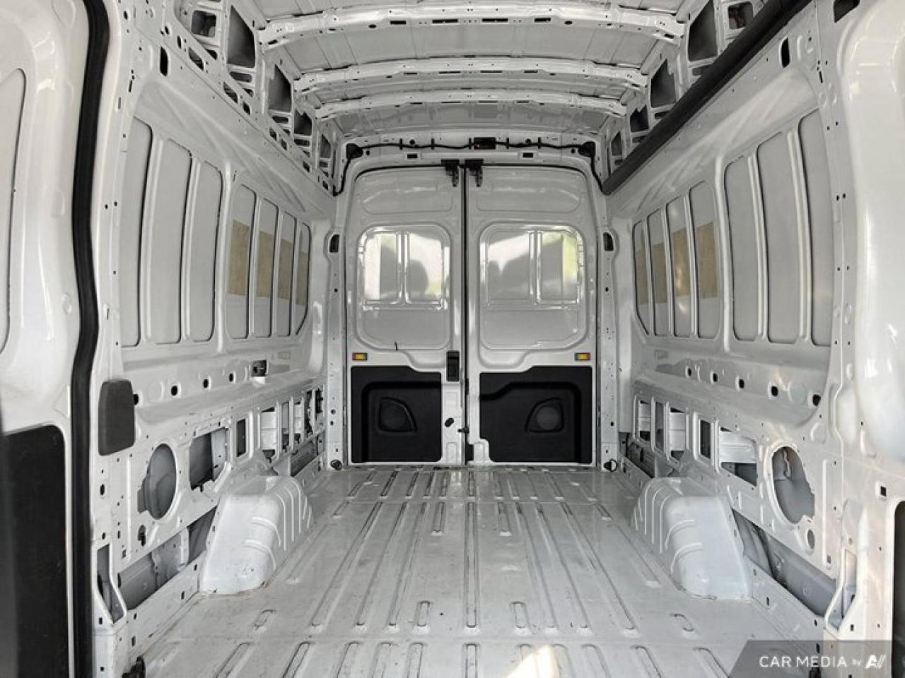 2022 Ford Transit Cargo Van 250 Hi-Roof | 148" Cargo | Rear Camera | Bluetooth | Cruise Control | and More ! Photo