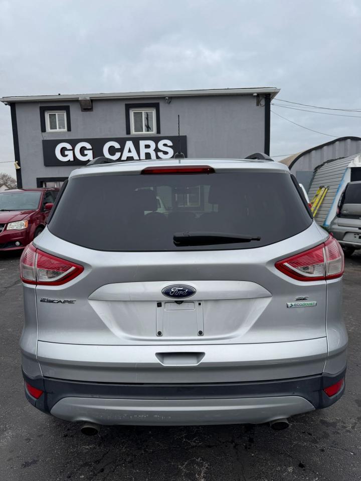 2015 Ford Escape FWD SE | CERTIFIED | NO ACCIDENTS - Photo #6