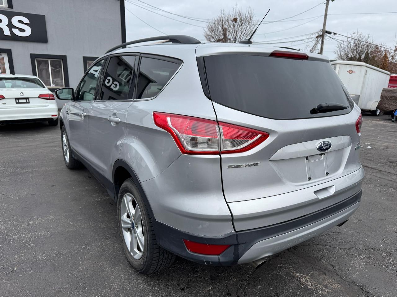 2015 Ford Escape FWD SE | CERTIFIED | NO ACCIDENTS - Photo #7