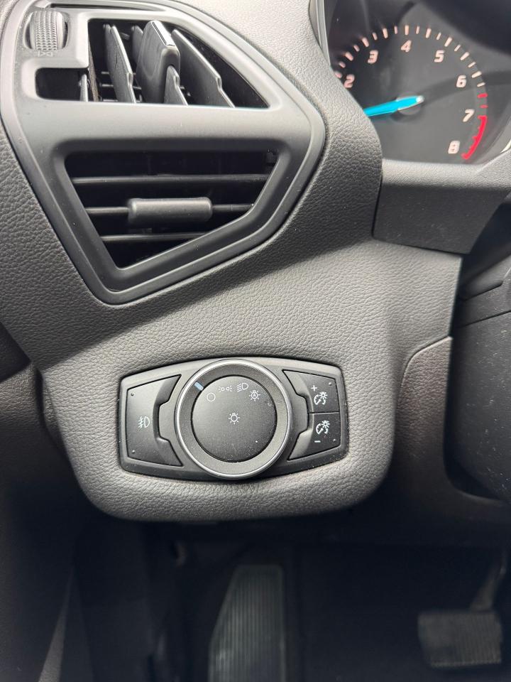 2015 Ford Escape FWD SE | CERTIFIED | NO ACCIDENTS - Photo #14