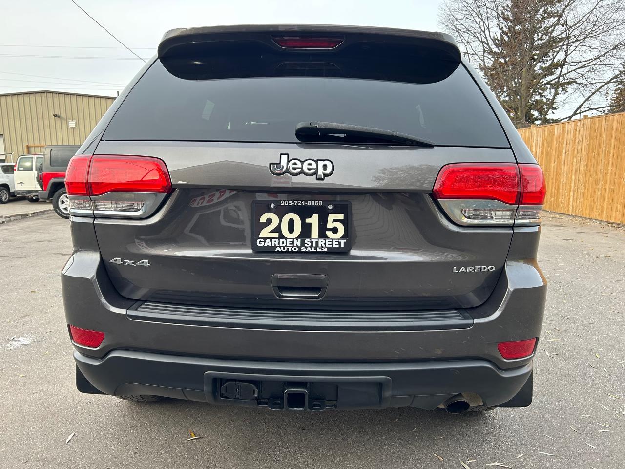 2015 Jeep Grand Cherokee Laredo Photo3