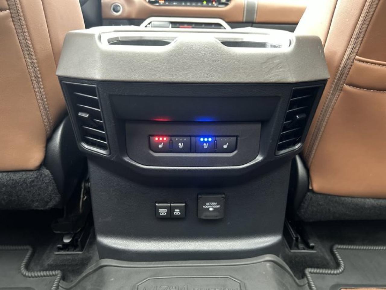 2022 Toyota Tundra Platinum Crew 4x4 Leather Seats | Heated Seats | 360 Camera Photo