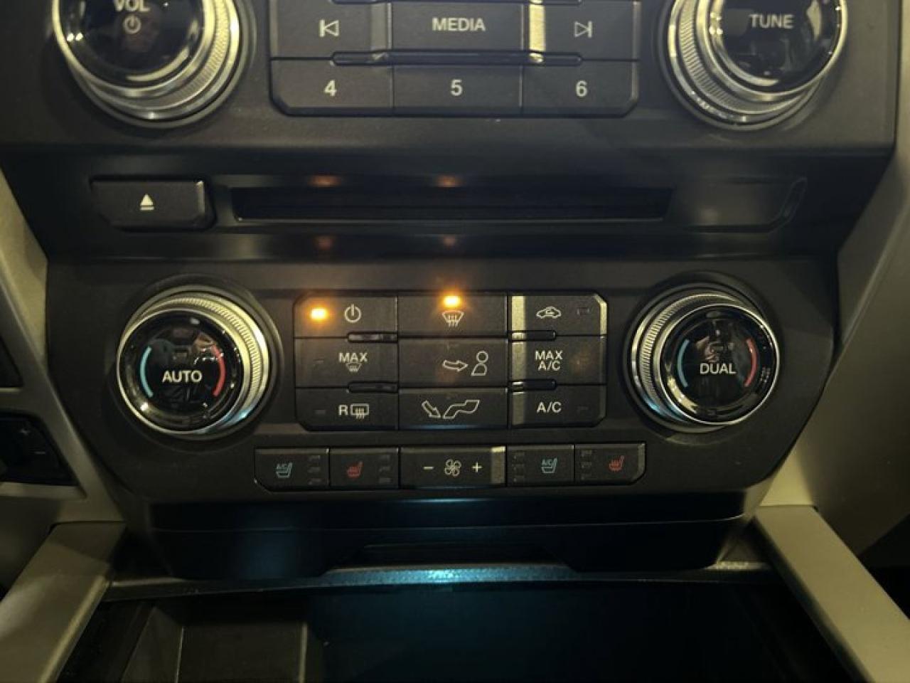 2017 Ford F-150 Lariat Supercrew | Leather seats| AC Seats | Remote Start Photo