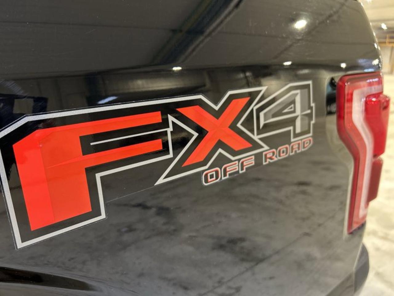 2017 Ford F-150 Lariat Supercrew | Leather seats| AC Seats | Remote Start Photo