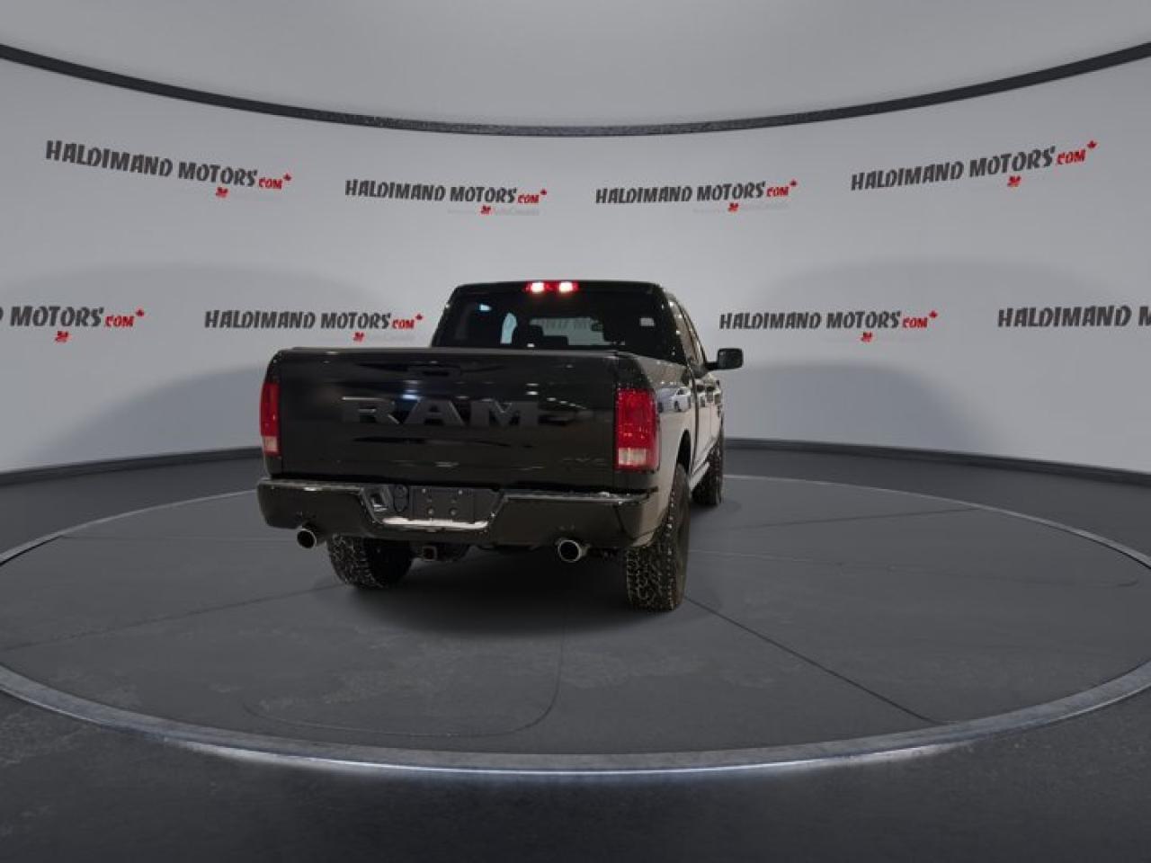 2019 RAM 1500 Classic Express Crew 4x4 Night Edition Photo