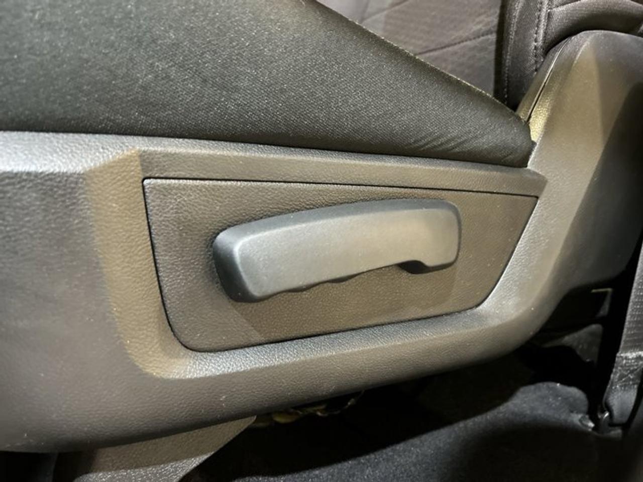 2019 RAM 1500 Classic Express Crew Cab 5'7 Box 4x4 Photo