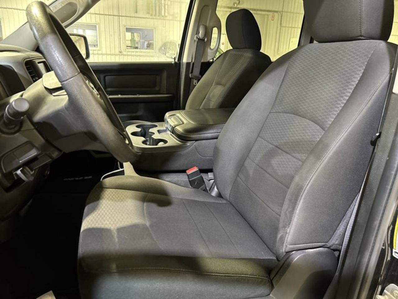 2019 RAM 1500 Classic Express Crew Cab 5'7 Box 4x4 Photo