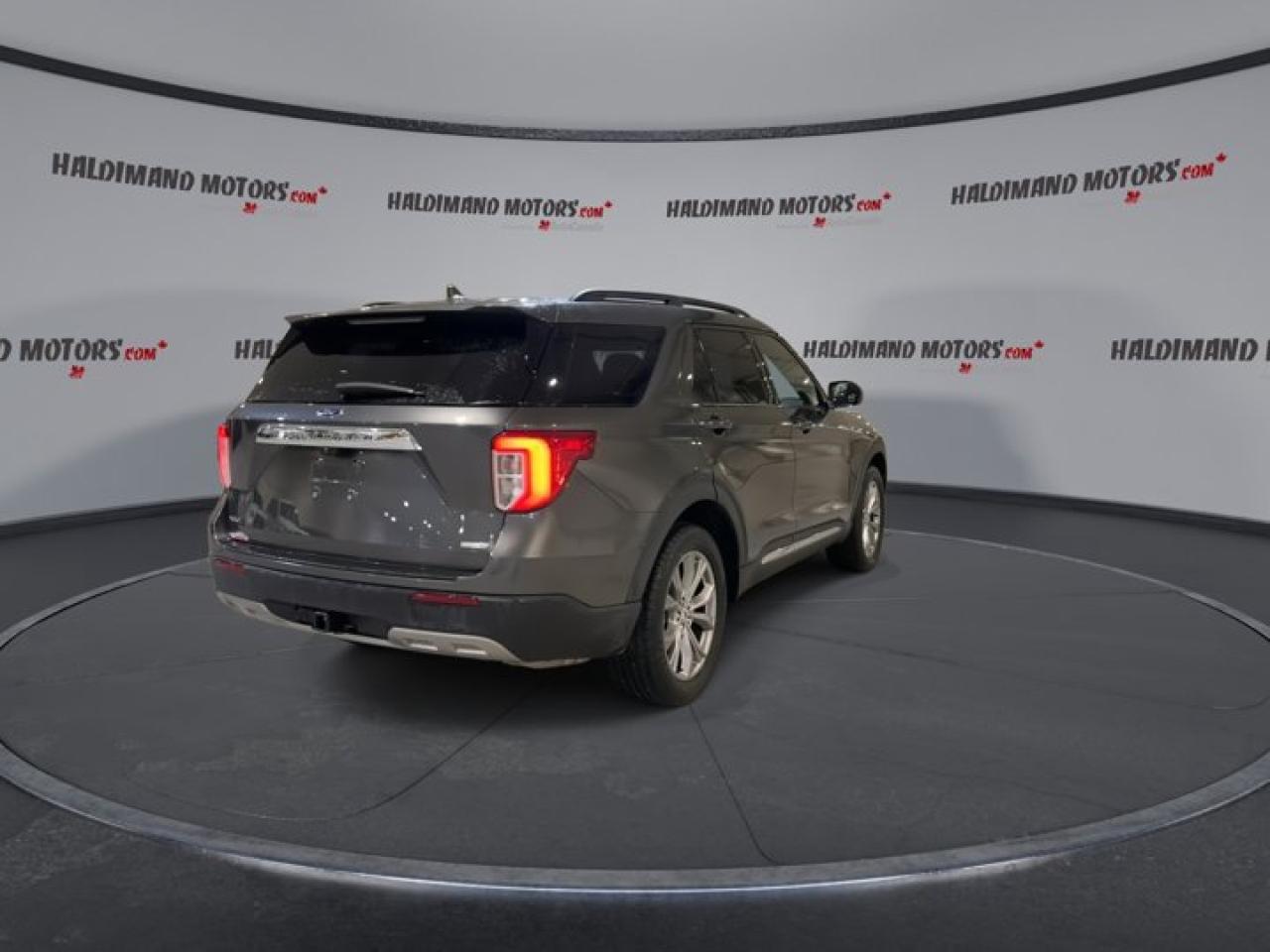 2020 Ford Explorer XLT 4WD Leather Seats | Heated Seats | Panoramic Roof Photo