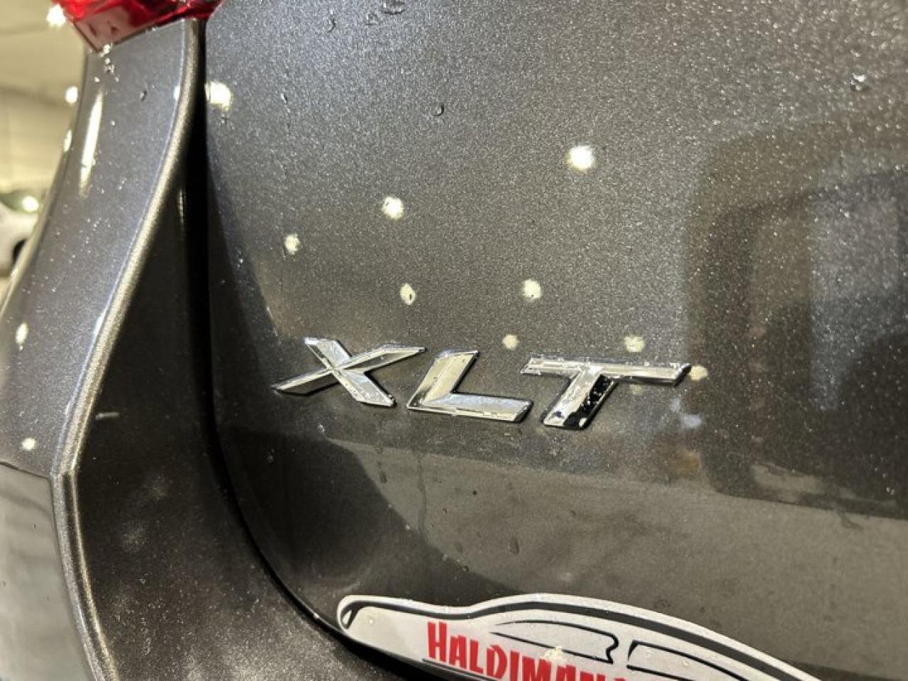 2020 Ford Explorer XLT 4WD Leather Seats | Heated Seats | Panoramic Roof Photo