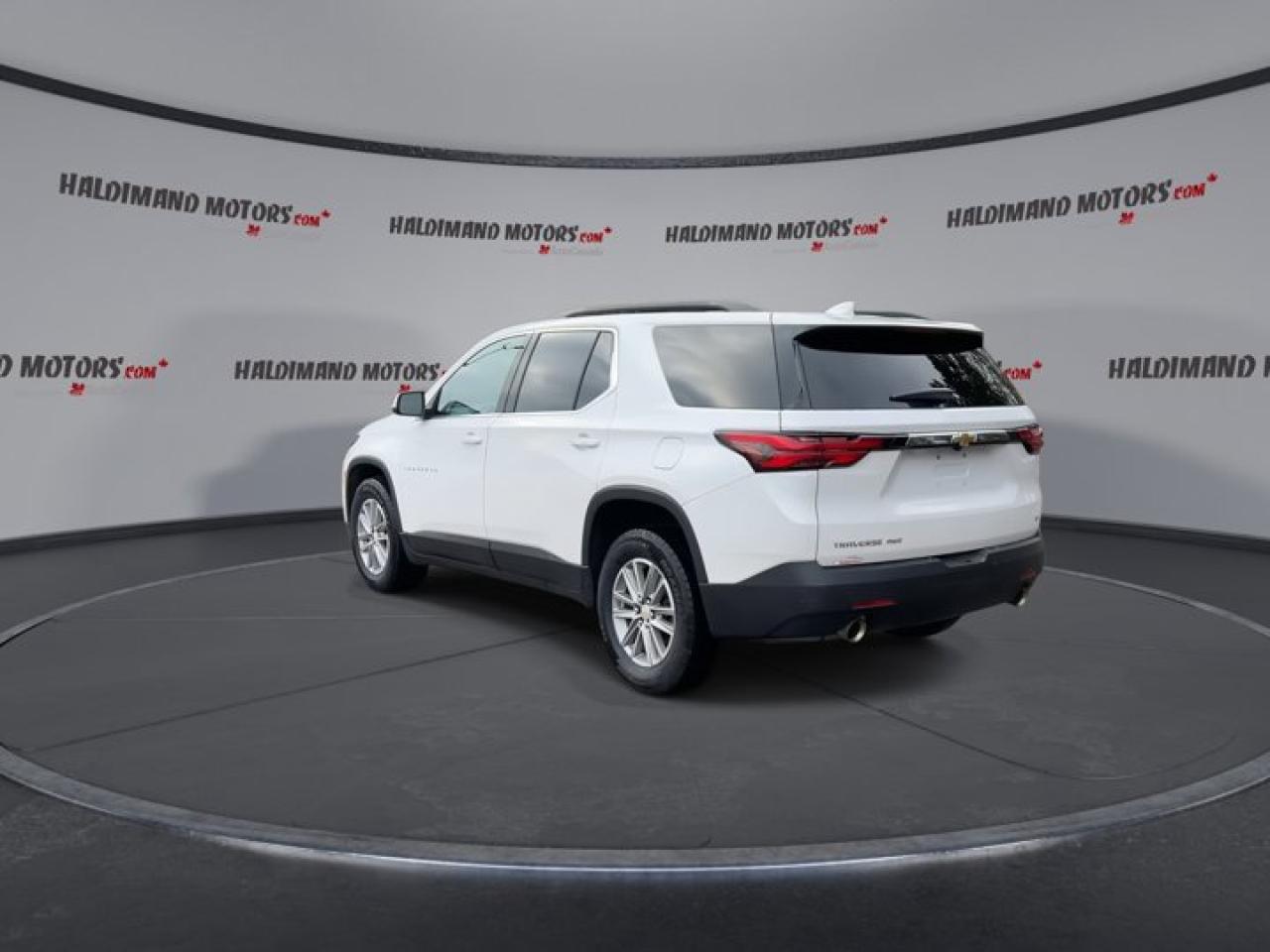2022 Chevrolet Traverse LT AWD Photo