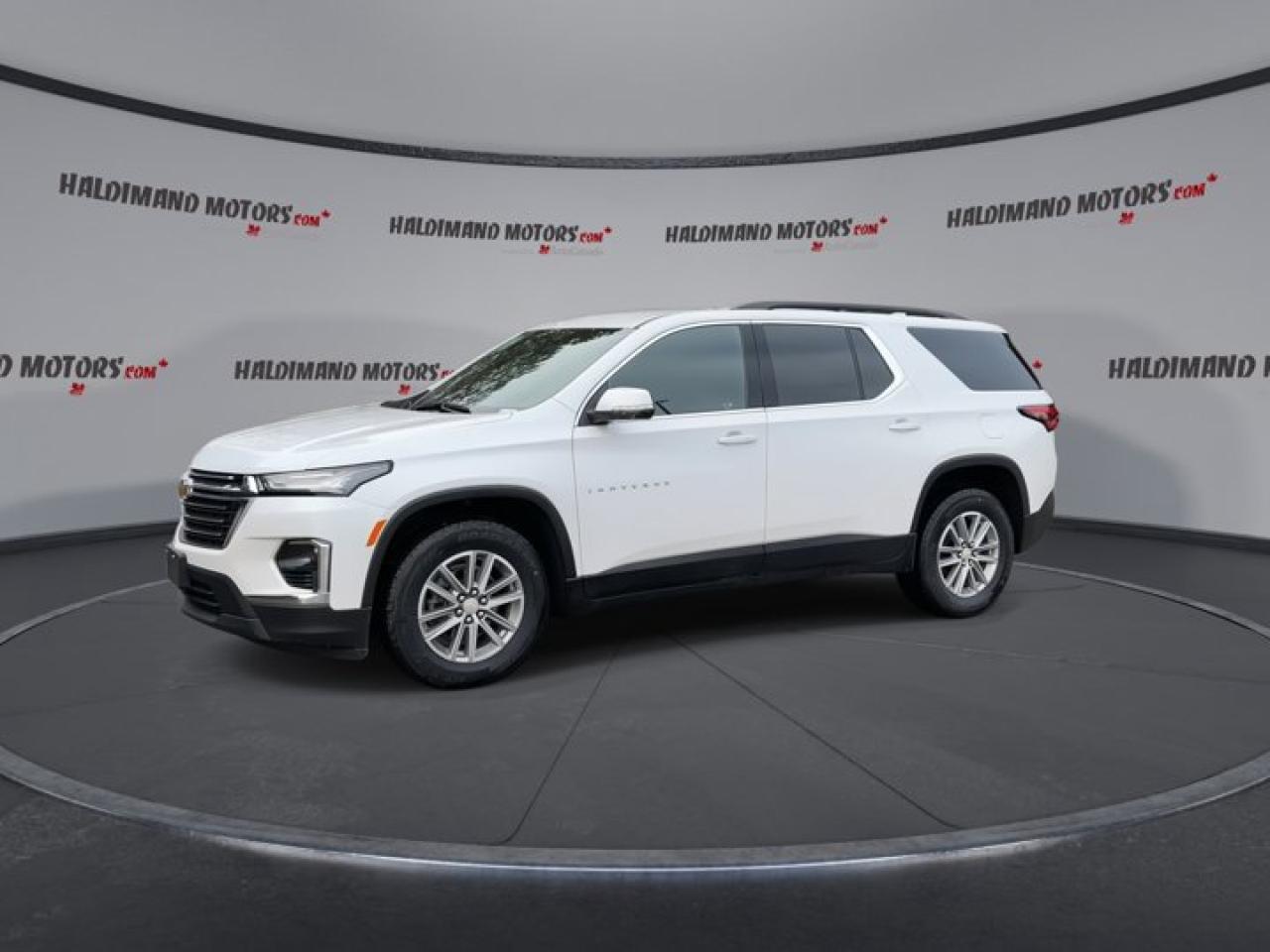 2022 Chevrolet Traverse LT AWD Photo3