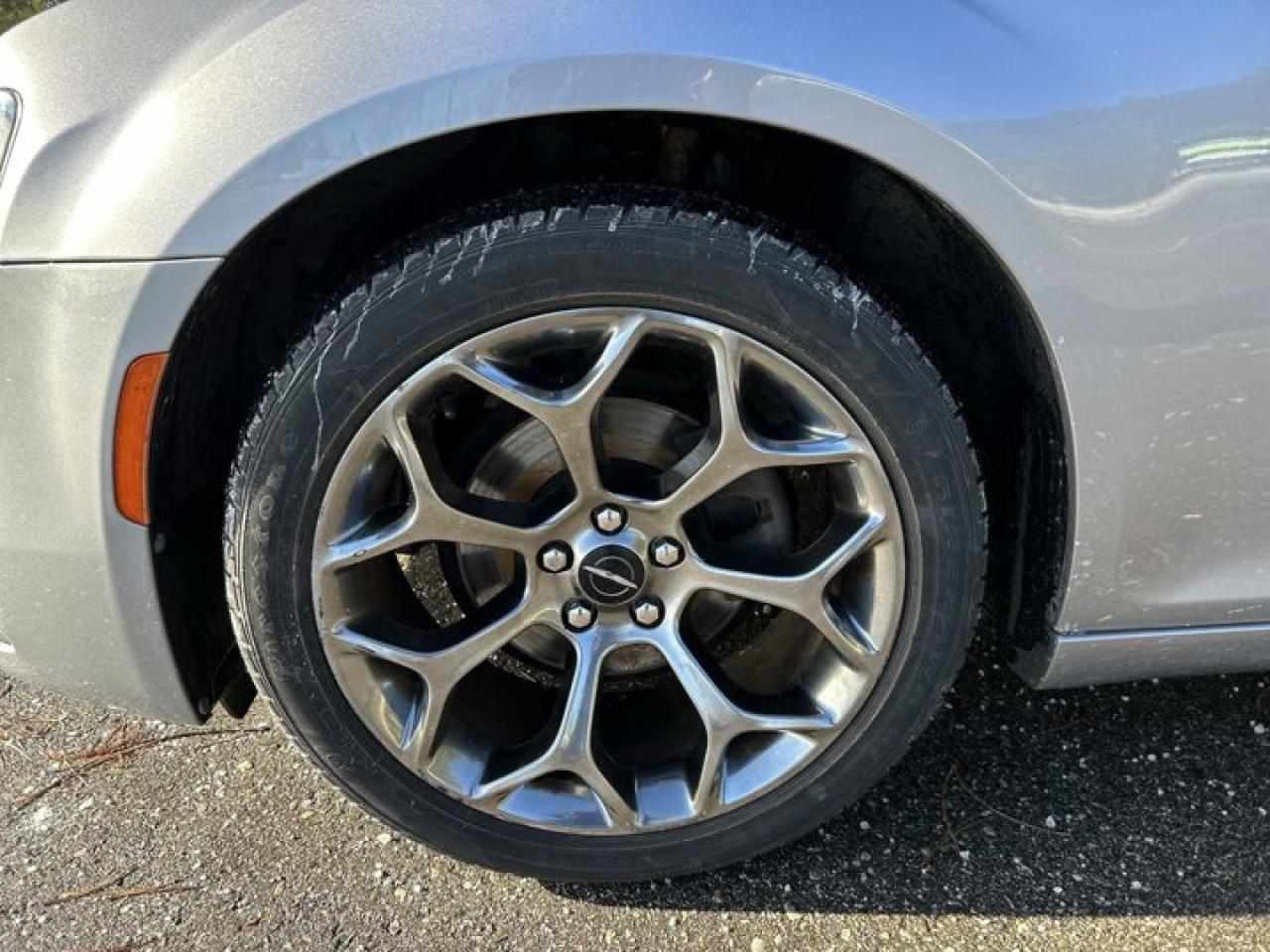 2018 Chrysler 300 S Photo