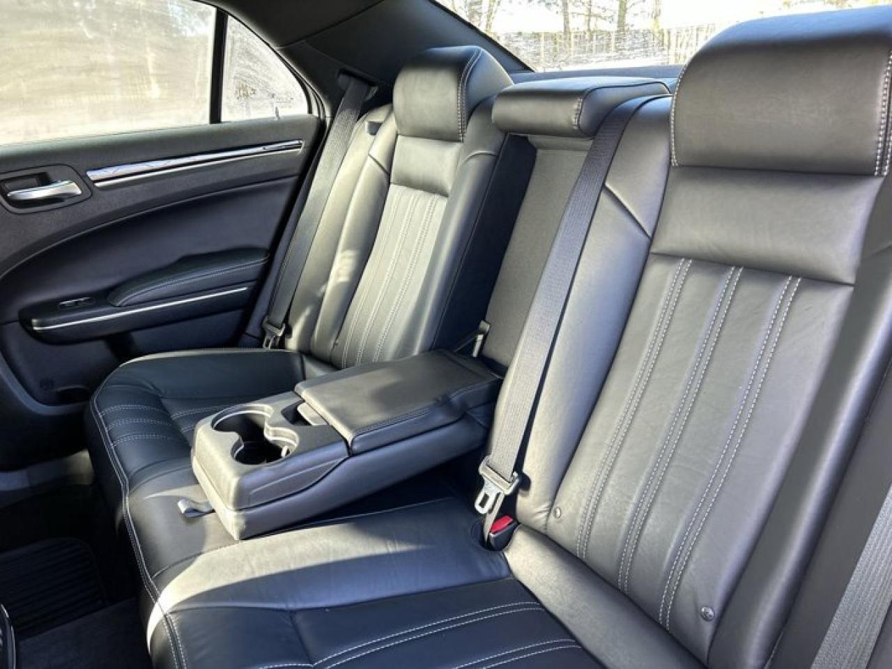 2018 Chrysler 300 S Photo