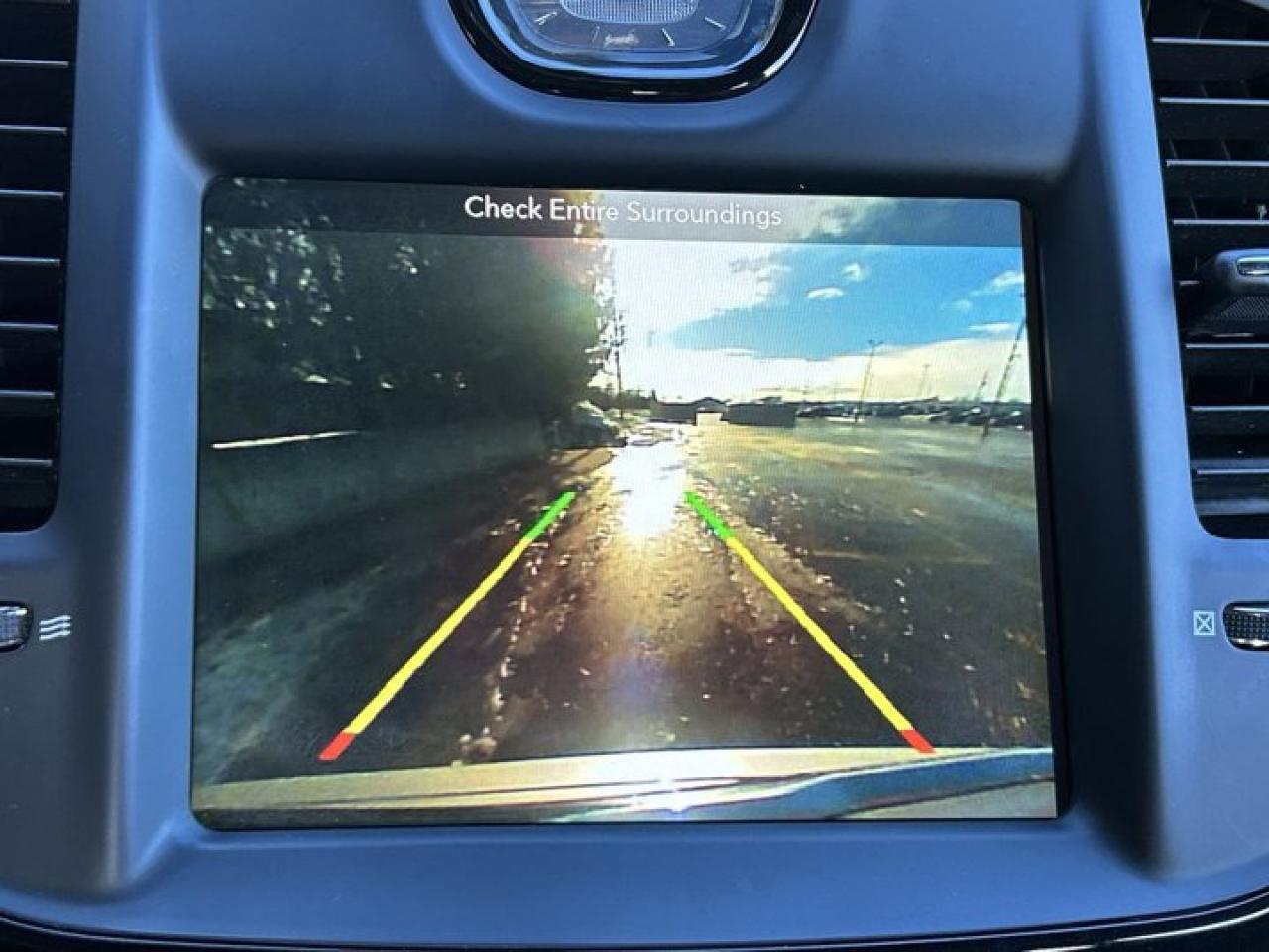 2018 Chrysler 300 S Photo