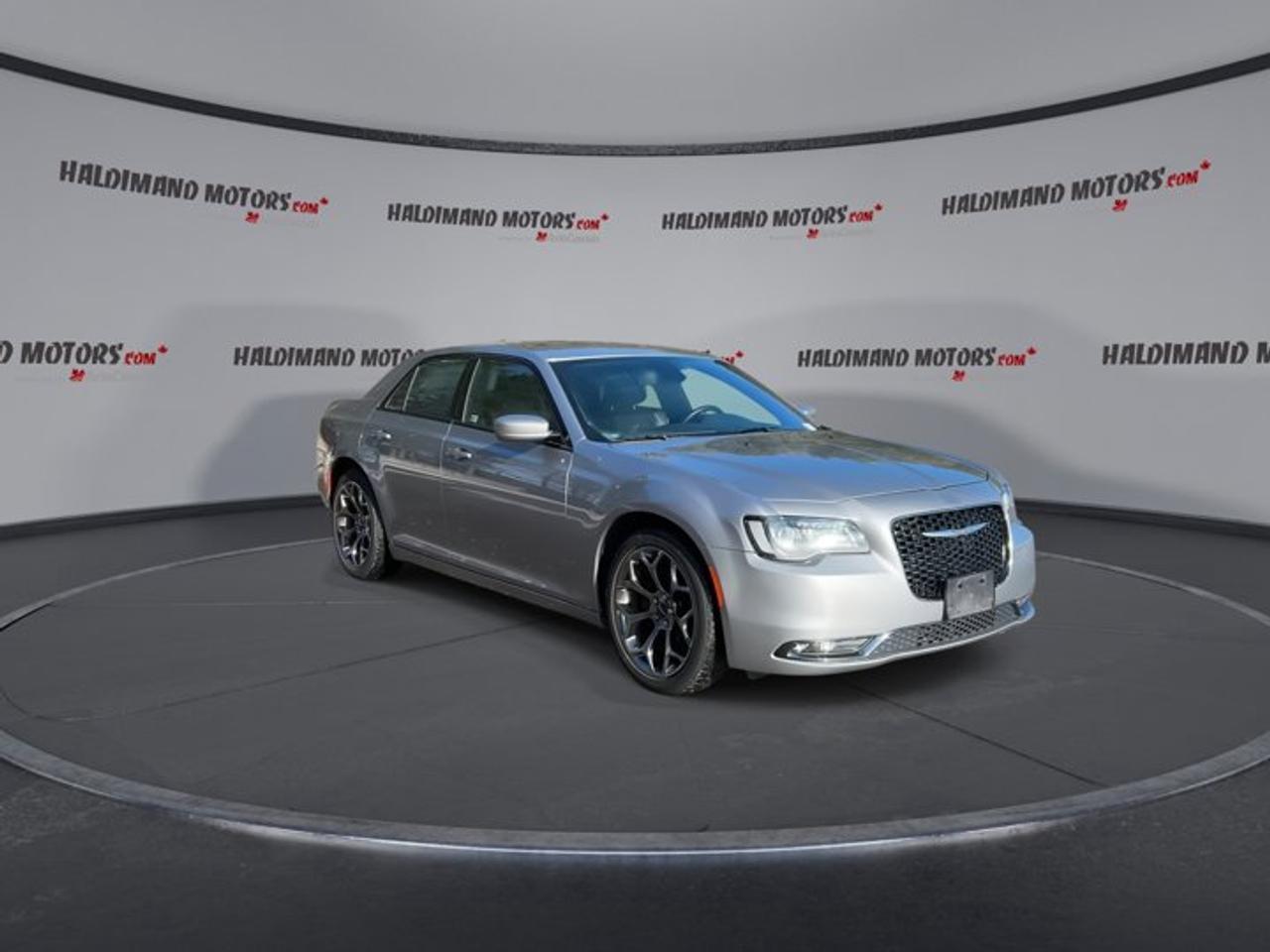 2018 Chrysler 300 300S | Leather Photo