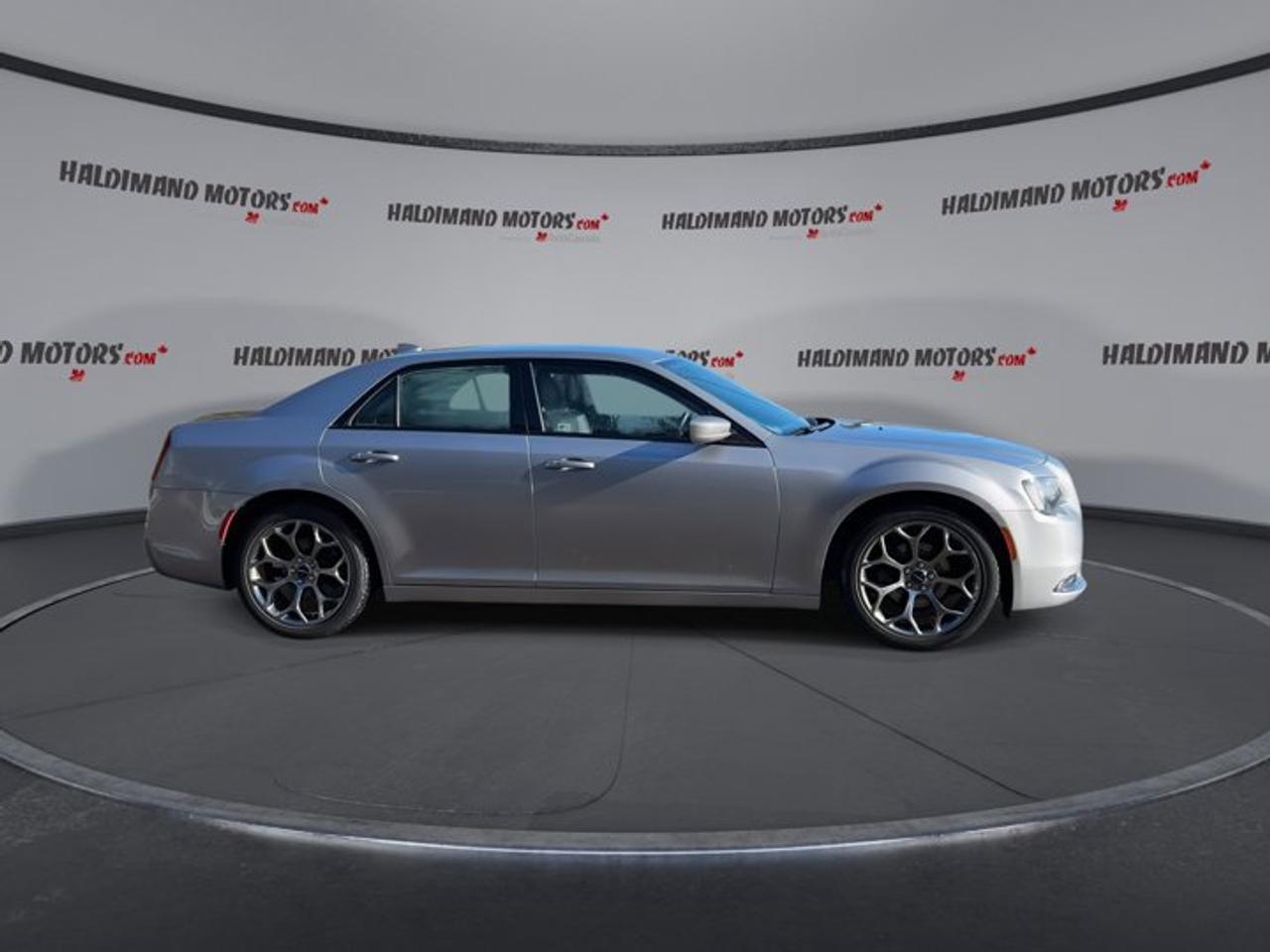 2018 Chrysler 300 300S | Leather Photo