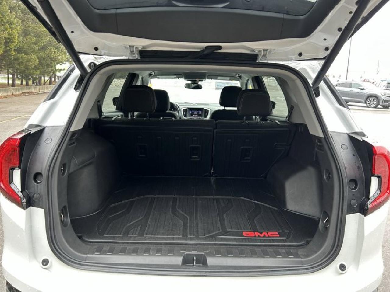 2023 GMC Terrain Elevation SLE AWD Photo