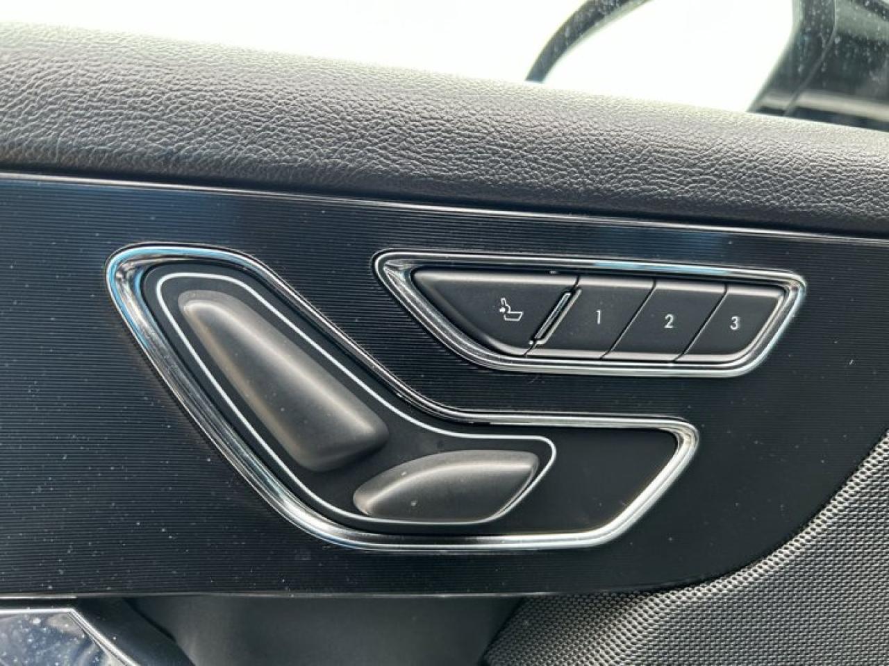 2021 Lincoln Corsair Reserve AWD | Panoramic Roof | 360 Camera | Remote Start |  AC Seats Photo