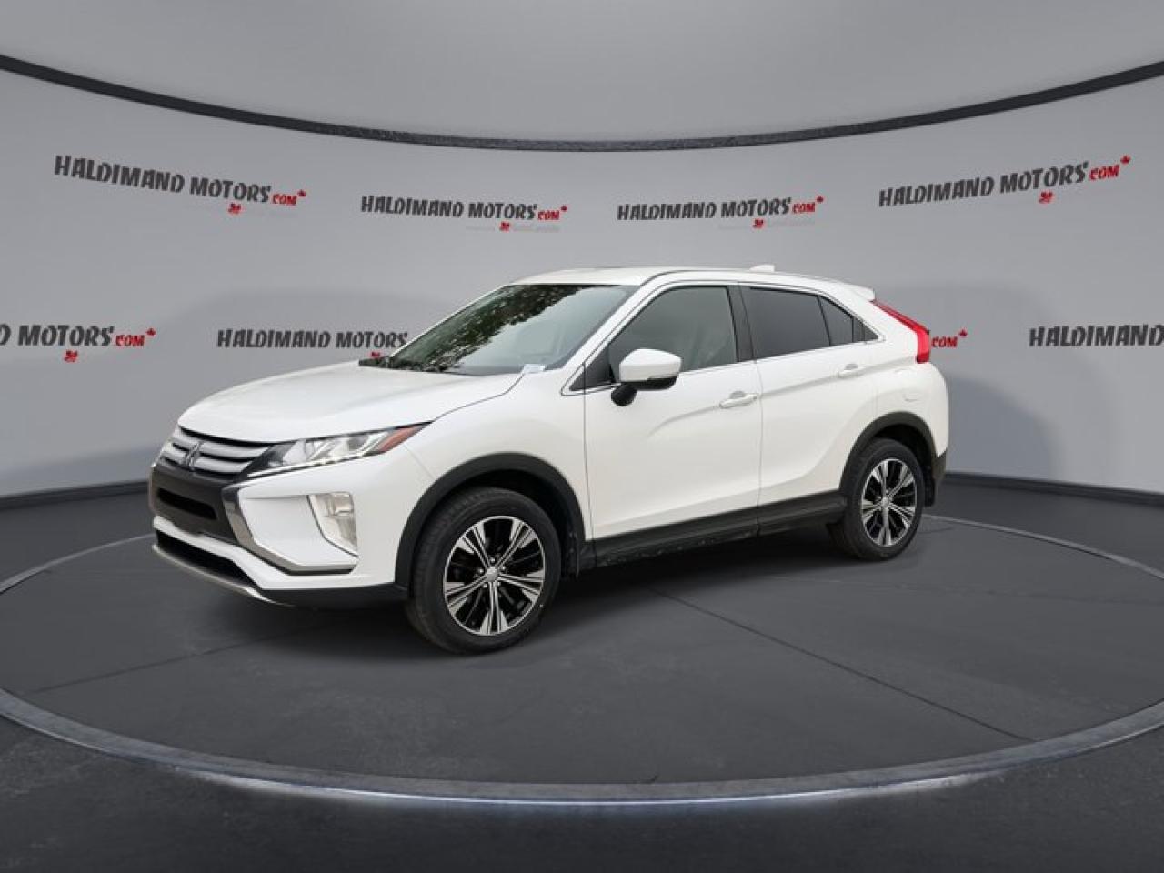 2020 Mitsubishi Eclipse Cross ES Photo3