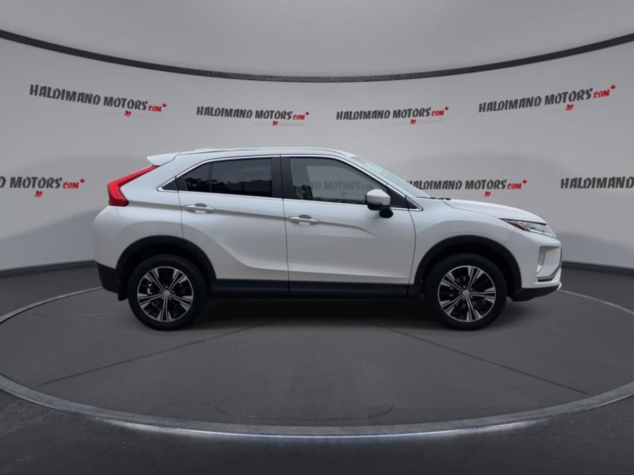 2020 Mitsubishi Eclipse Cross ES Photo