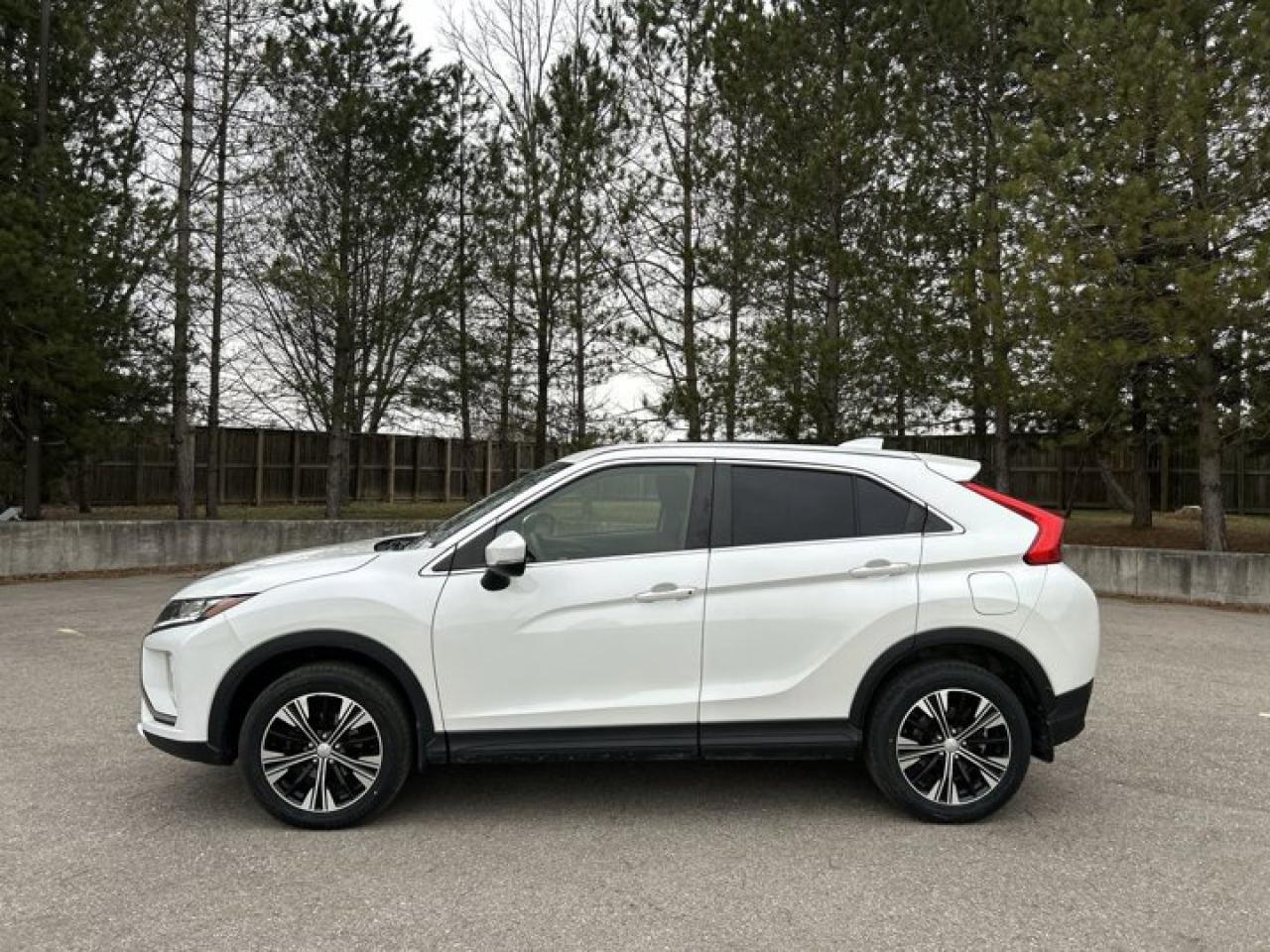 2020 Mitsubishi Eclipse Cross ES Photo