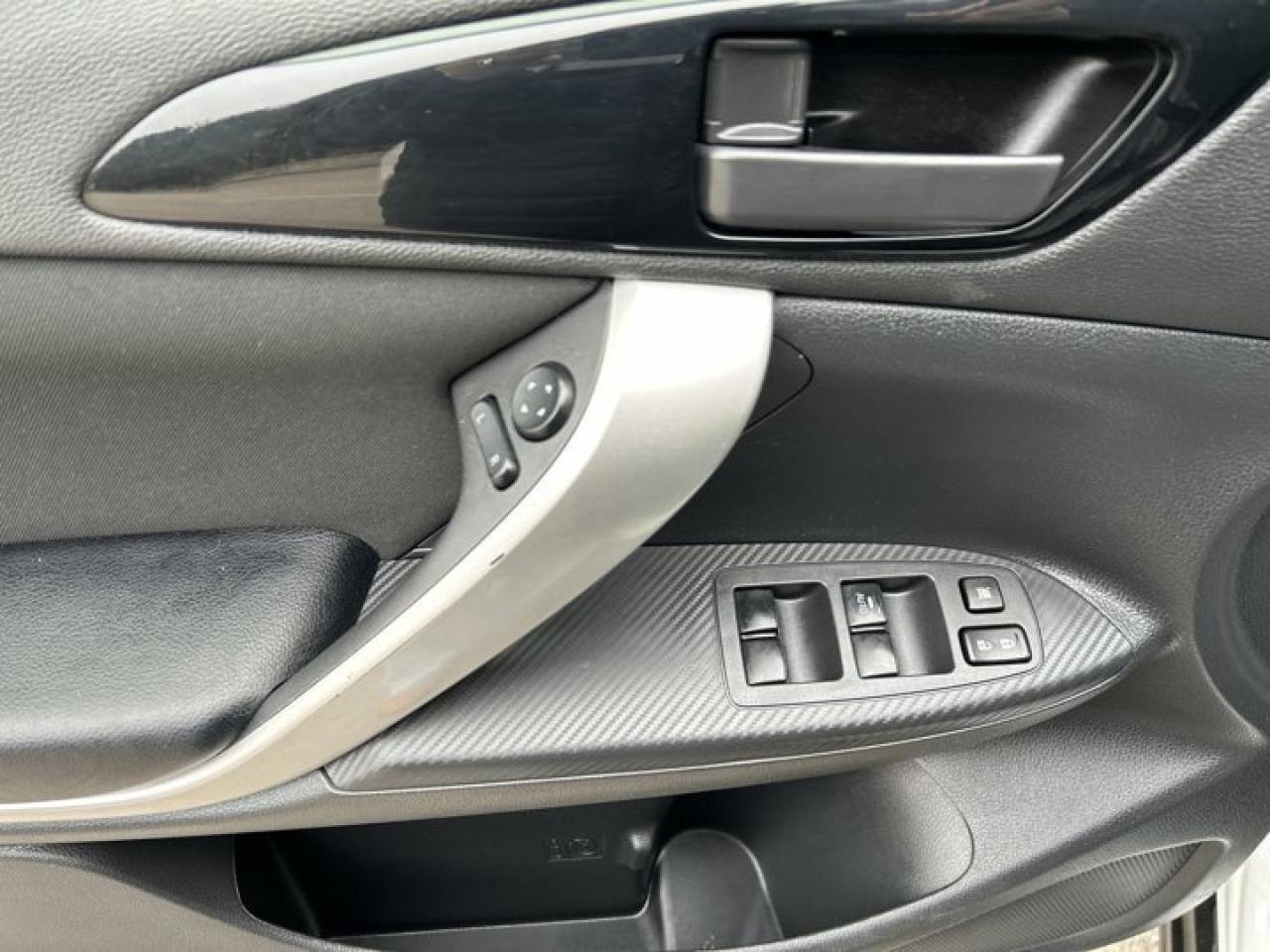 2020 Mitsubishi Eclipse Cross ES Photo