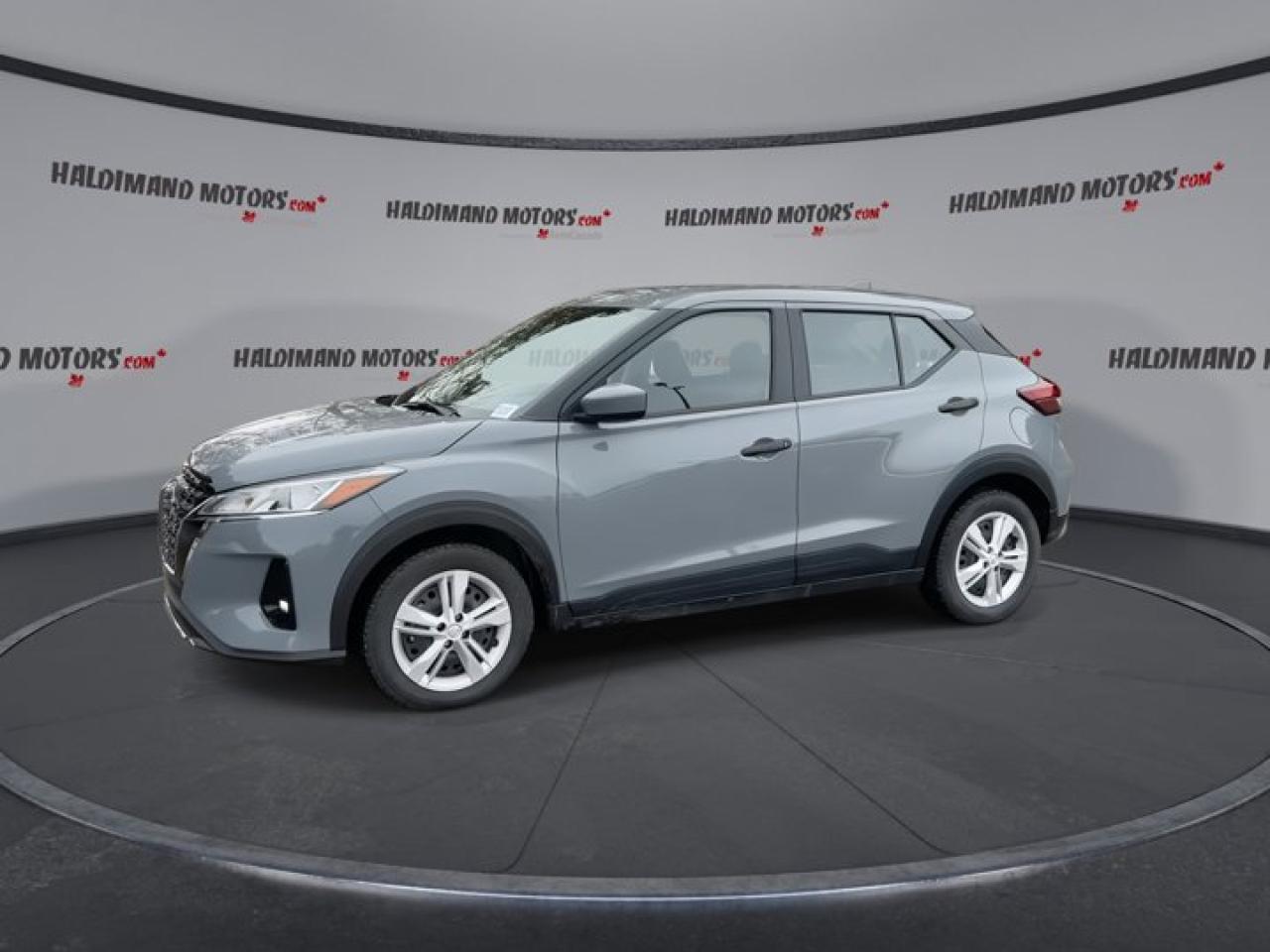 2024 Nissan Kicks S Photo3