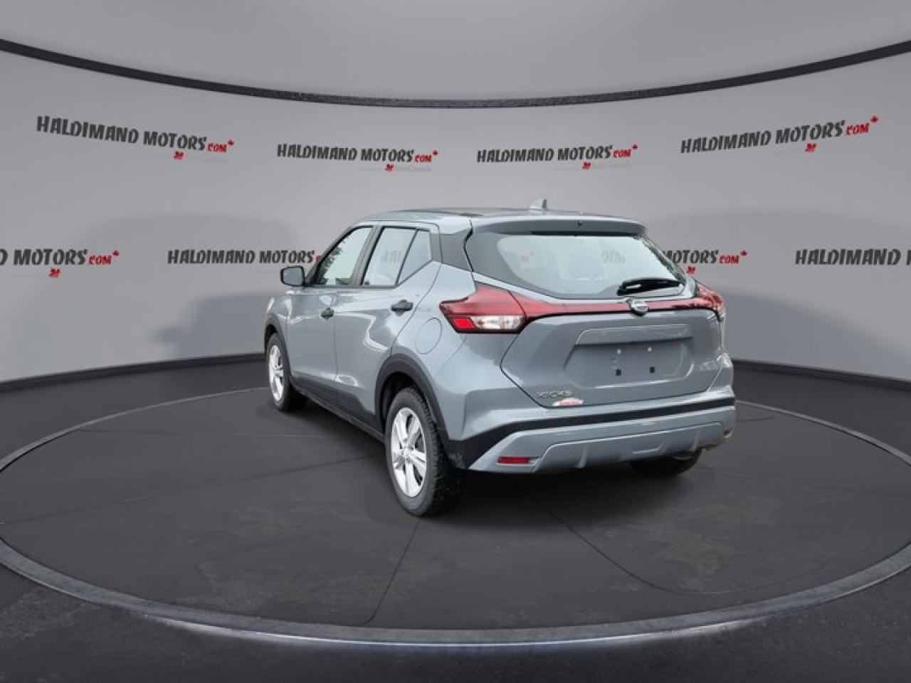 2024 Nissan Kicks S Photo