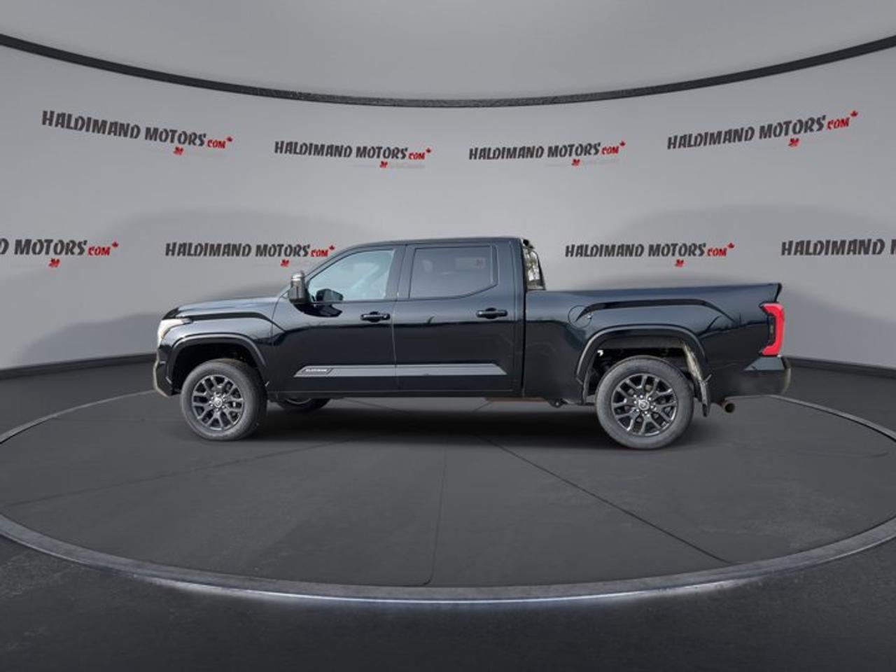 2022 Toyota Tundra Platinum 4X4 CrewMax 6.5ft Box Photo