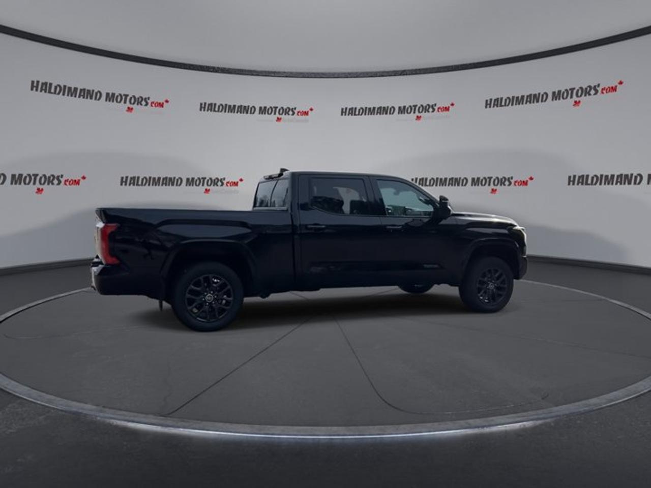 2022 Toyota Tundra Platinum 4X4 CrewMax 6.5ft Box Photo