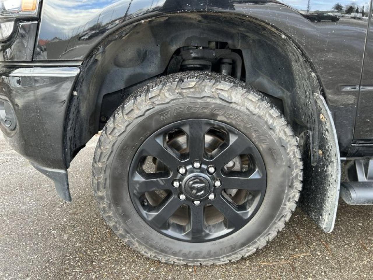 2023 RAM 2500 Big Horn Crew 4X4 Night Edition Photo