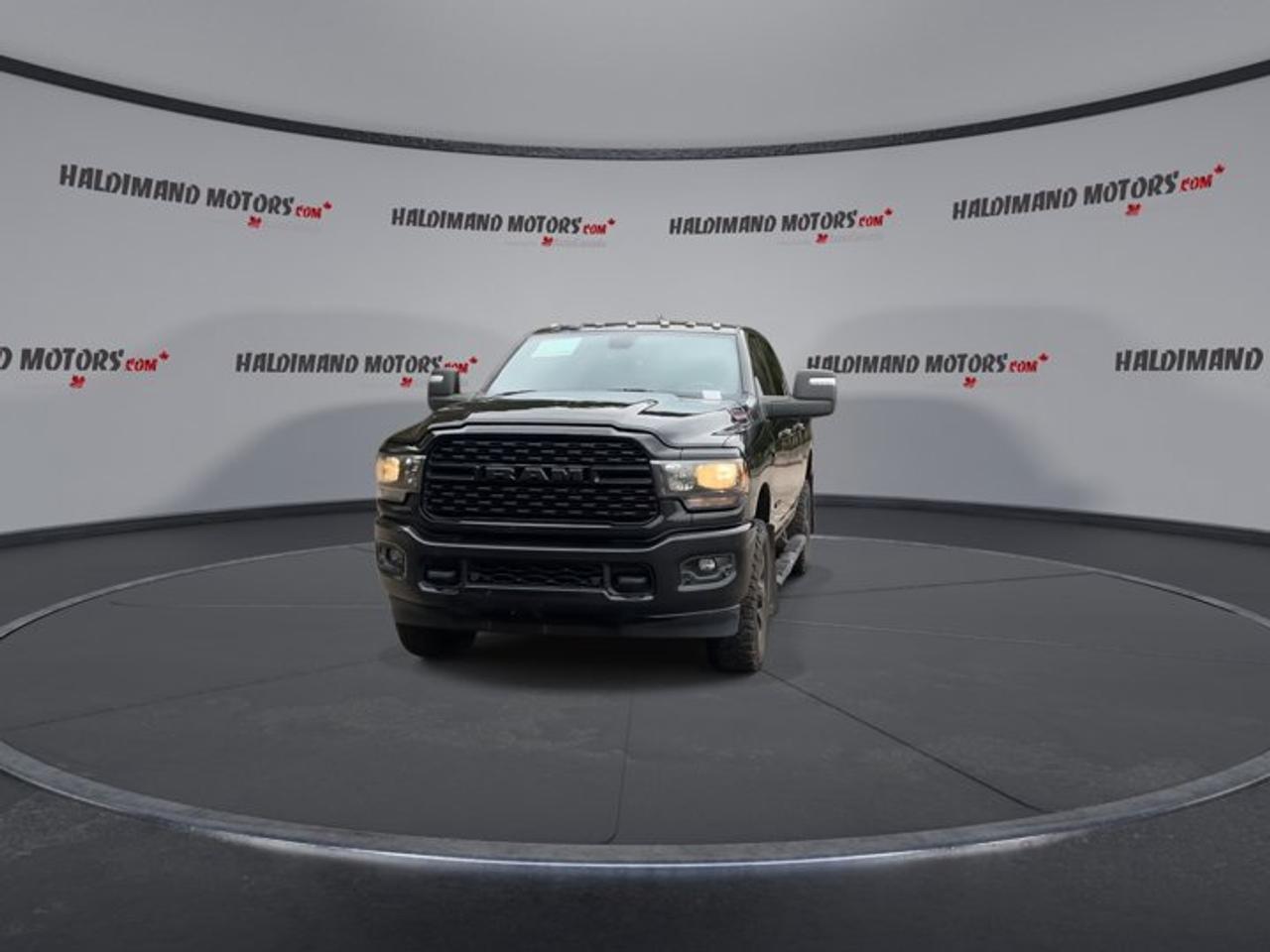 2023 RAM 2500 Big Horn Crew Cab 6'4 Box 4x4 | Heated Steering Wheel | Heated Seats Photo2