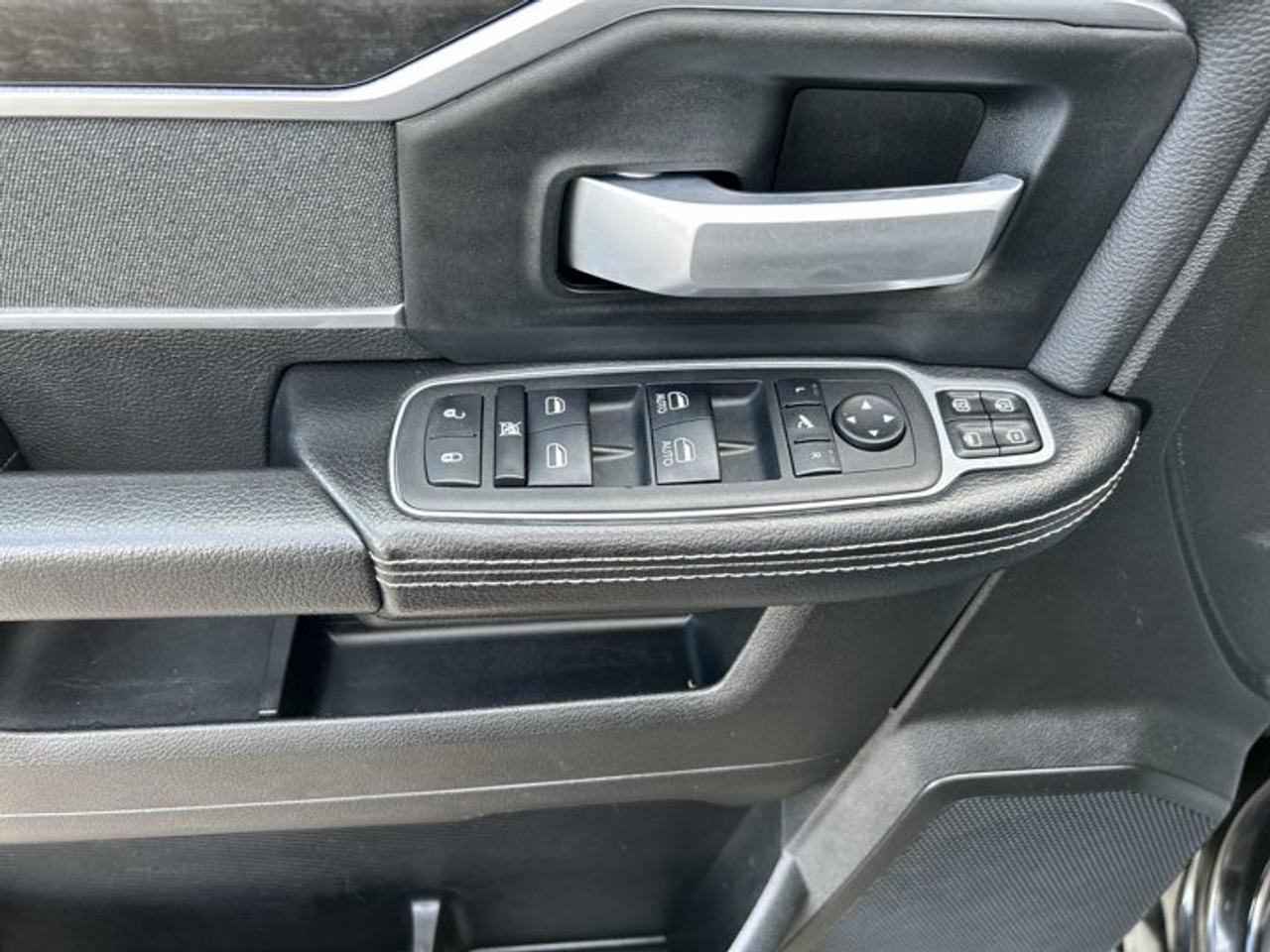 2023 RAM 2500 Big Horn Crew Cab 6'4 Box 4x4 | Heated Steering Wheel | Heated Seats Photo